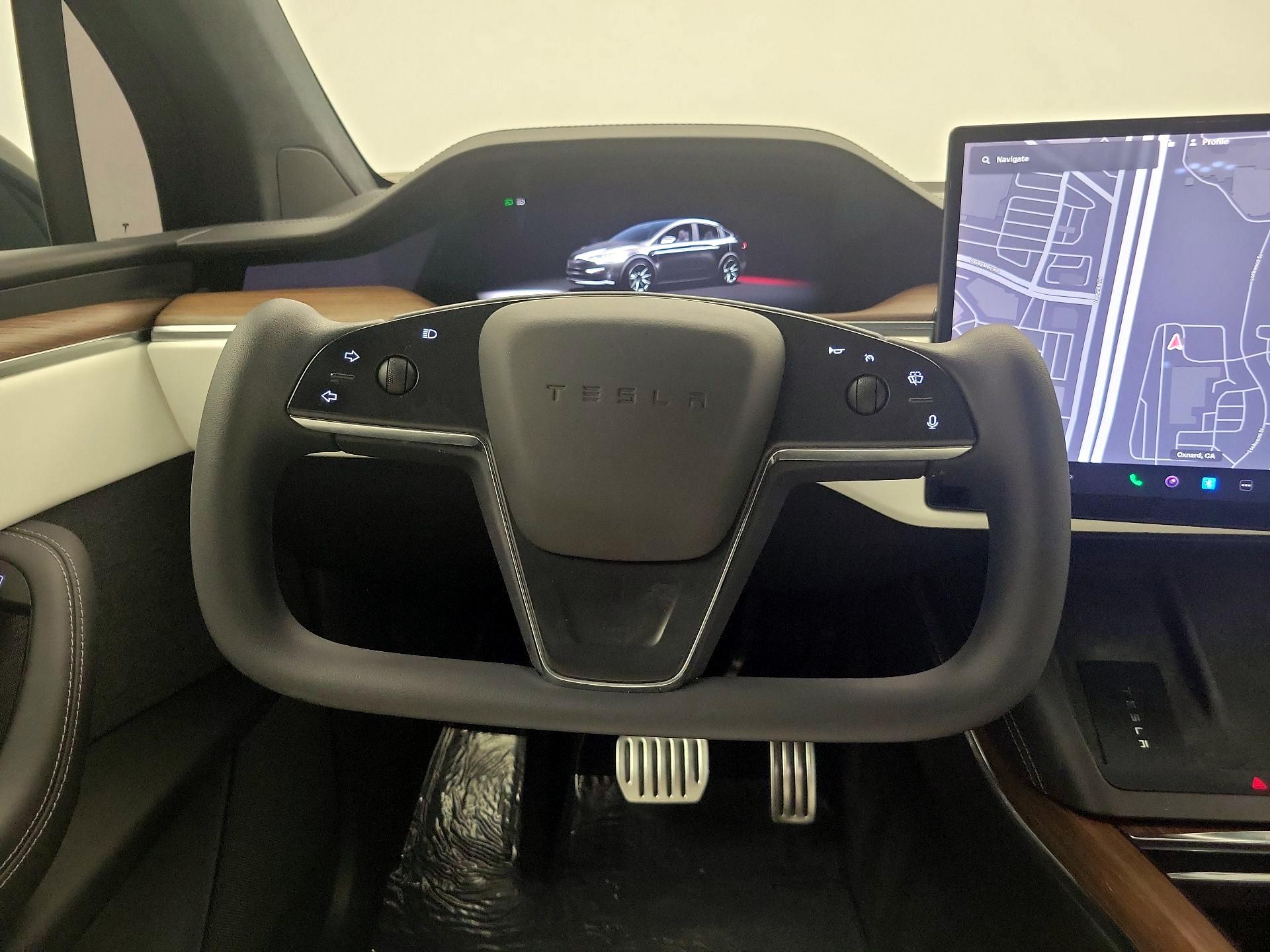 Thumbnail: 2023 Tesla Model X - 10