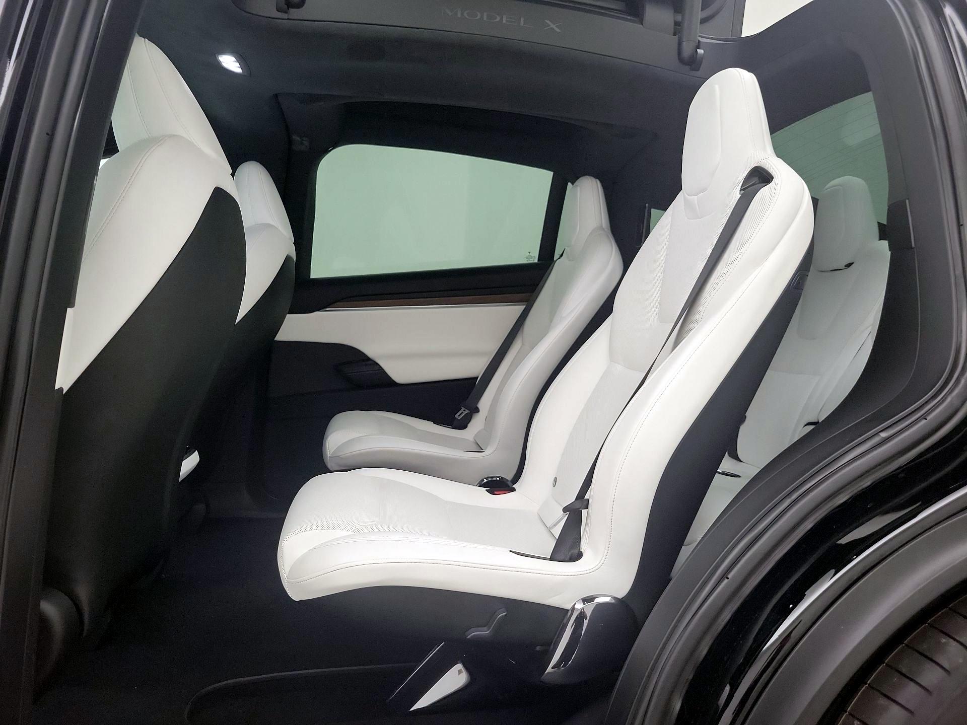 Thumbnail: 2023 Tesla Model X - 19