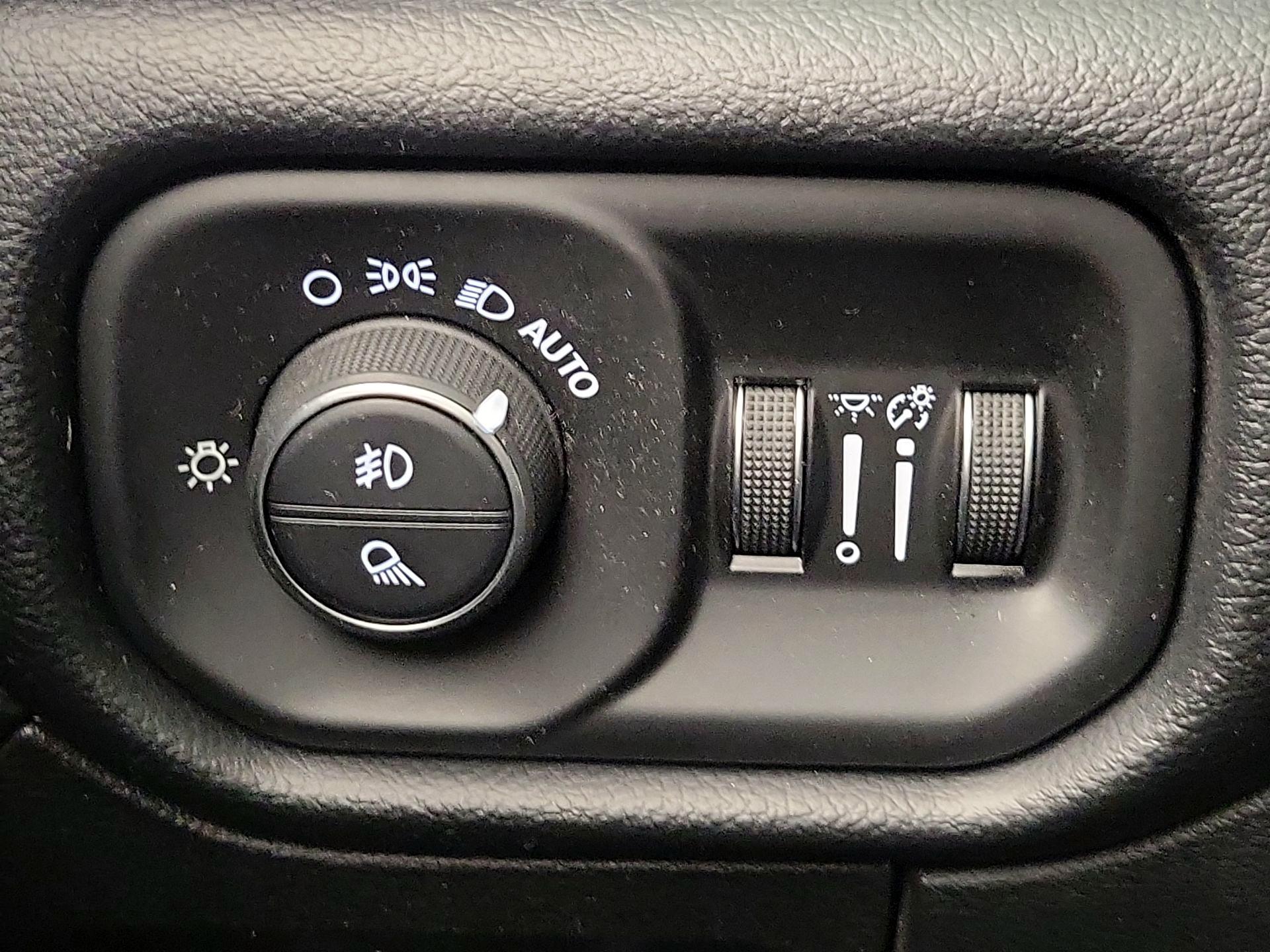 Thumbnail: 2020 RAM 1500 - 13
