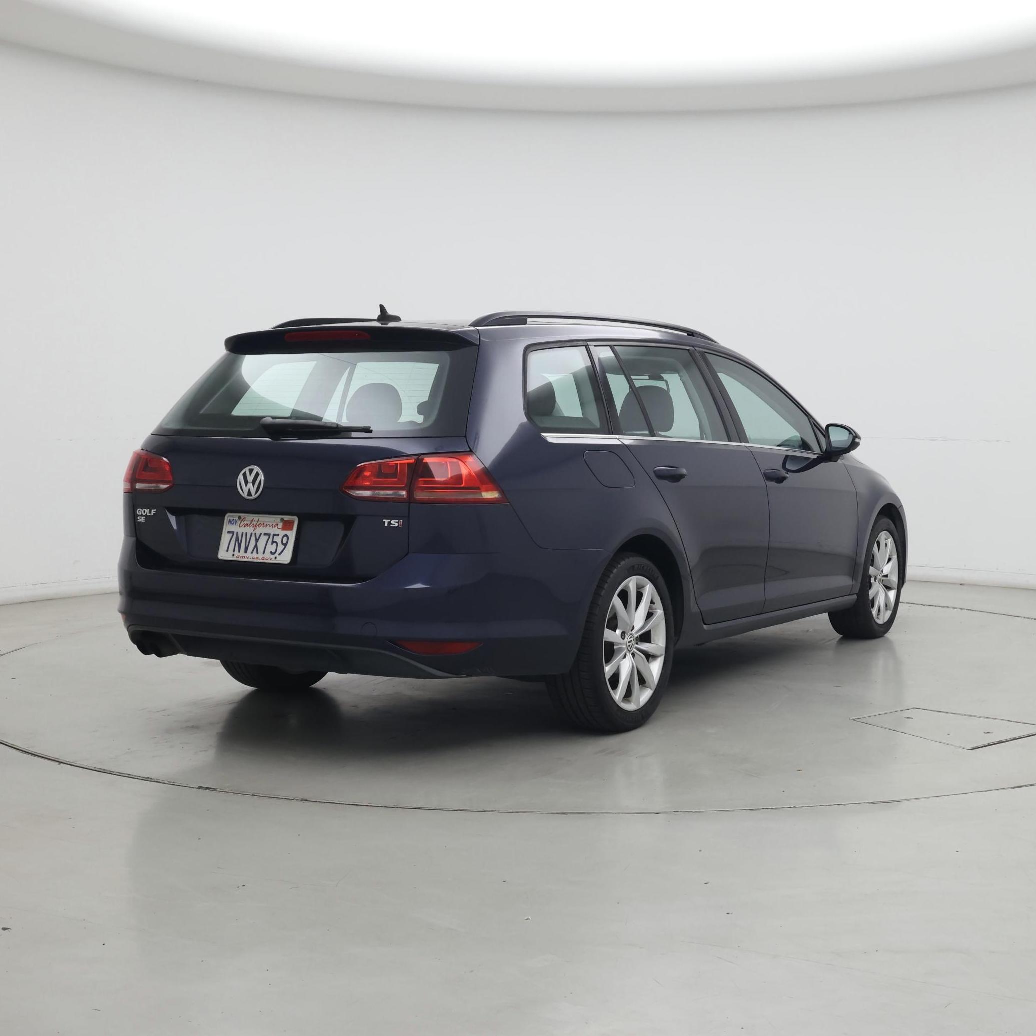 Thumbnail: 2016 Volkswagen Golf - 8