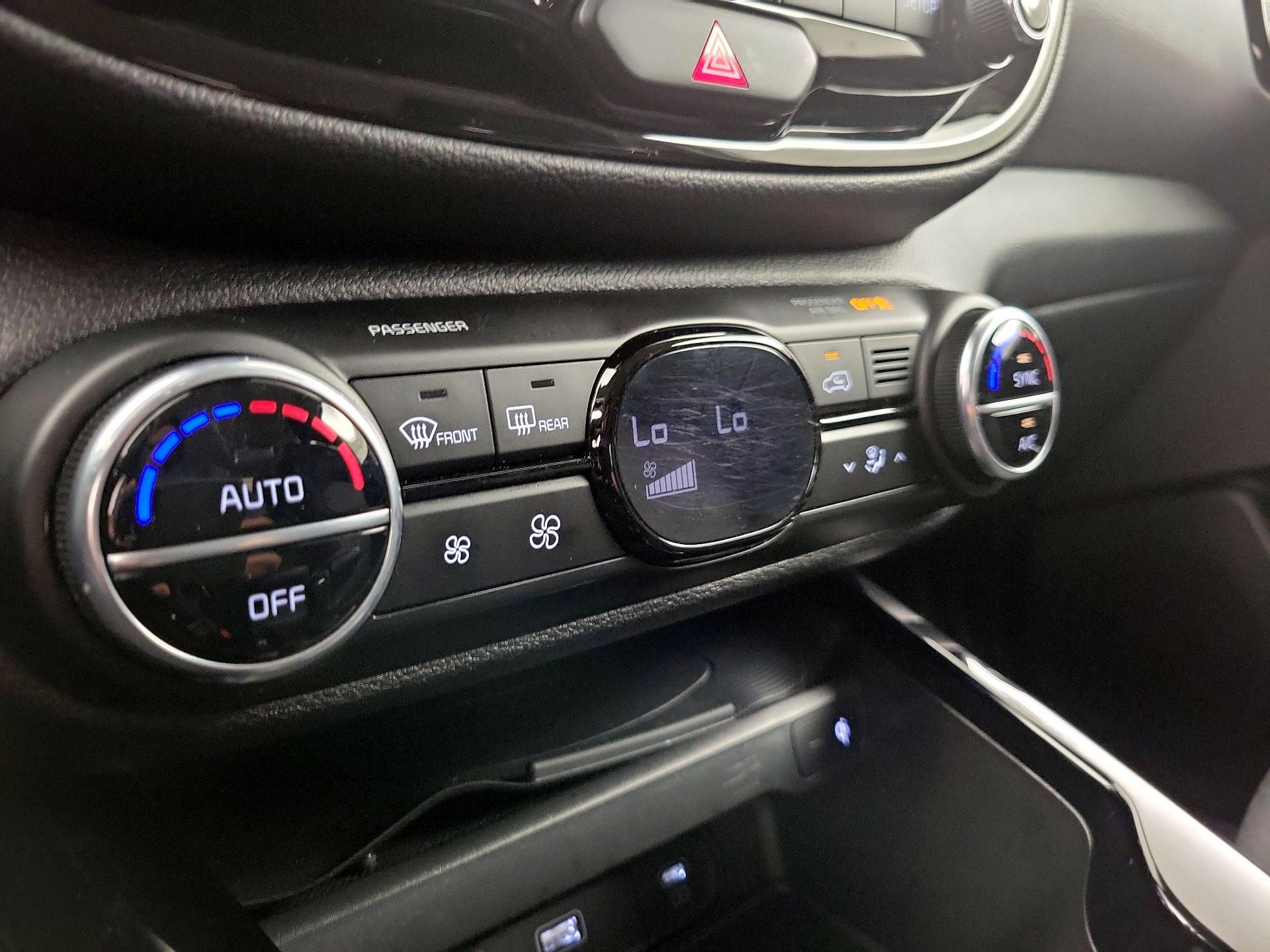 Thumbnail: 2023 Kia Soul - 17