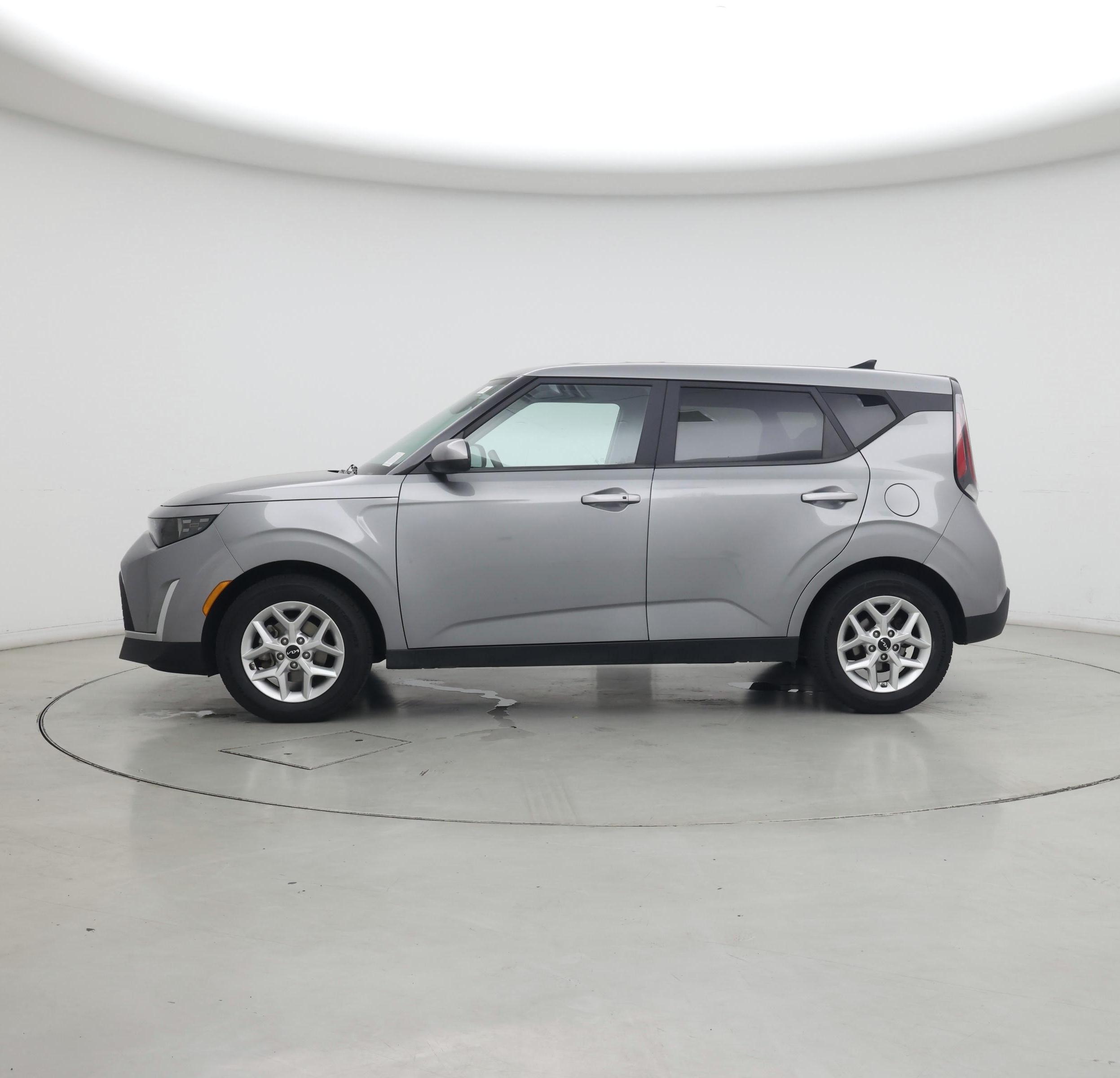Thumbnail: 2023 Kia Soul - 3