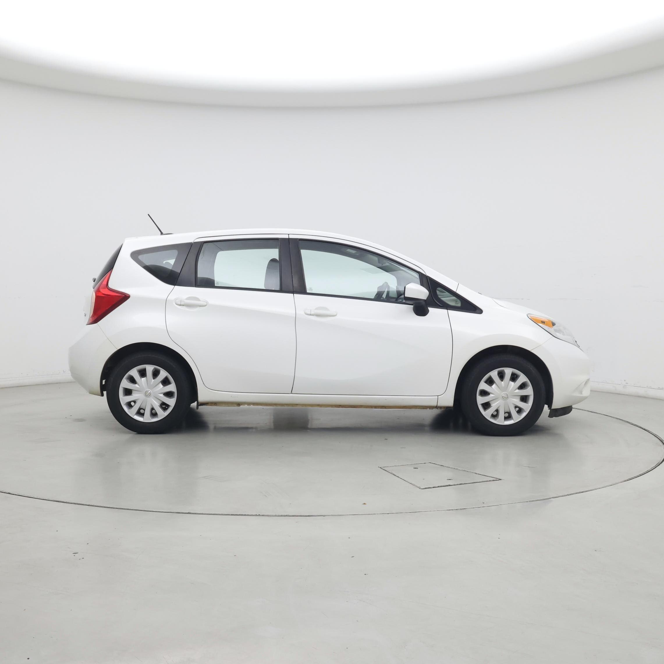 Thumbnail: 2016 Nissan Versa Note - 7