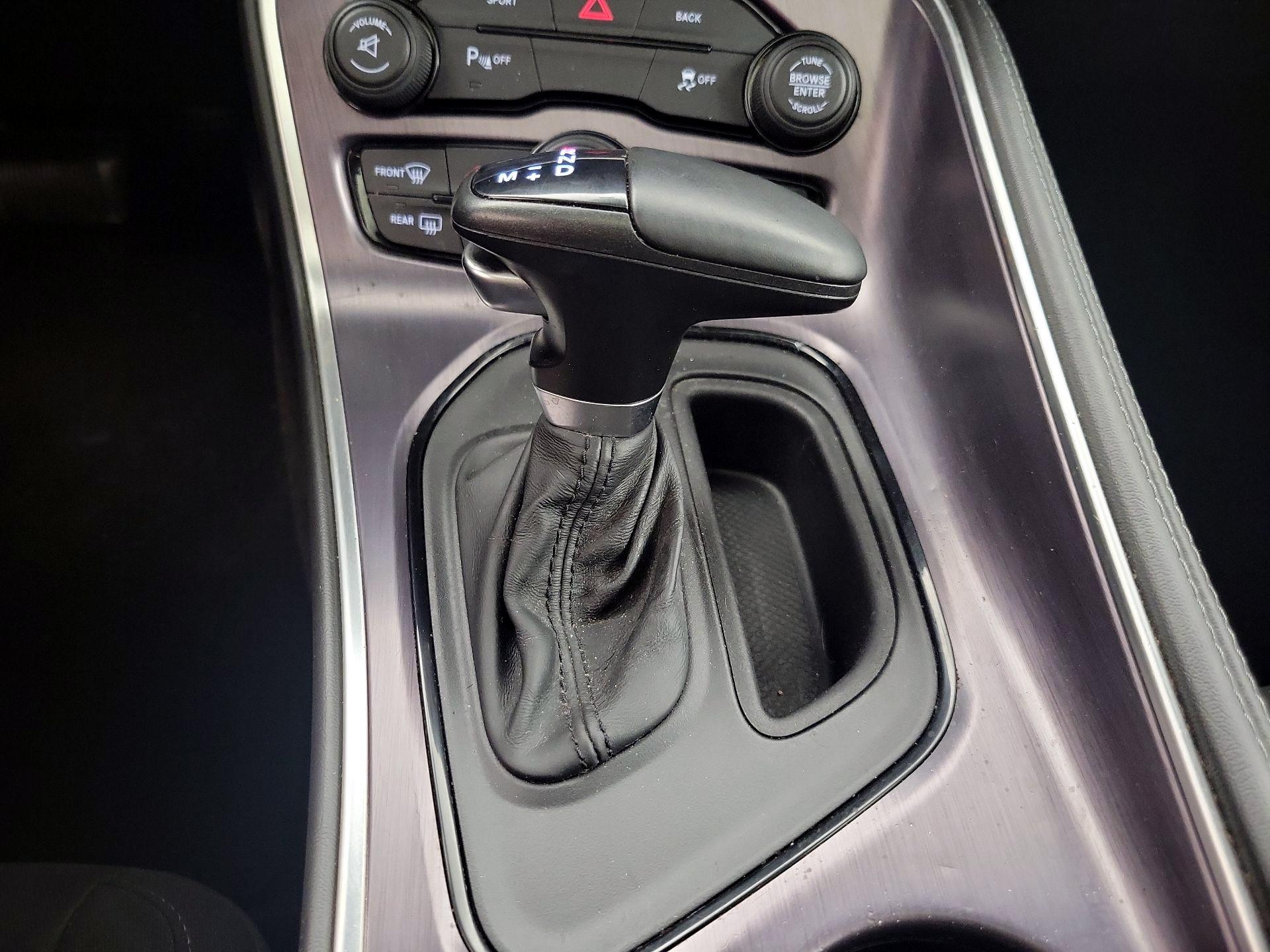 Thumbnail: 2015 Dodge Challenger - 17