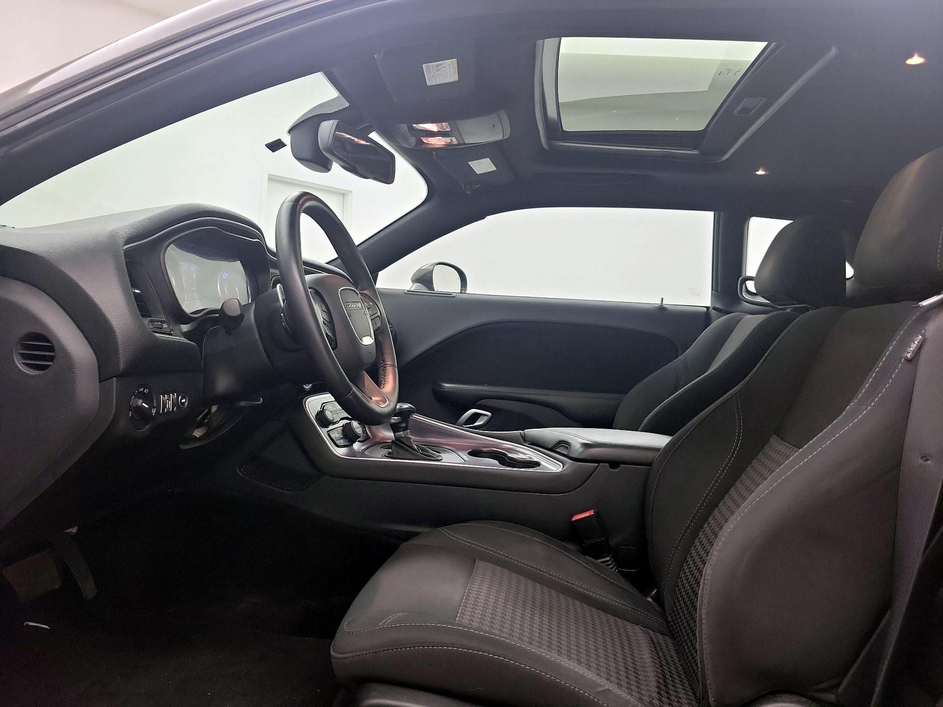 Thumbnail: 2015 Dodge Challenger - 19