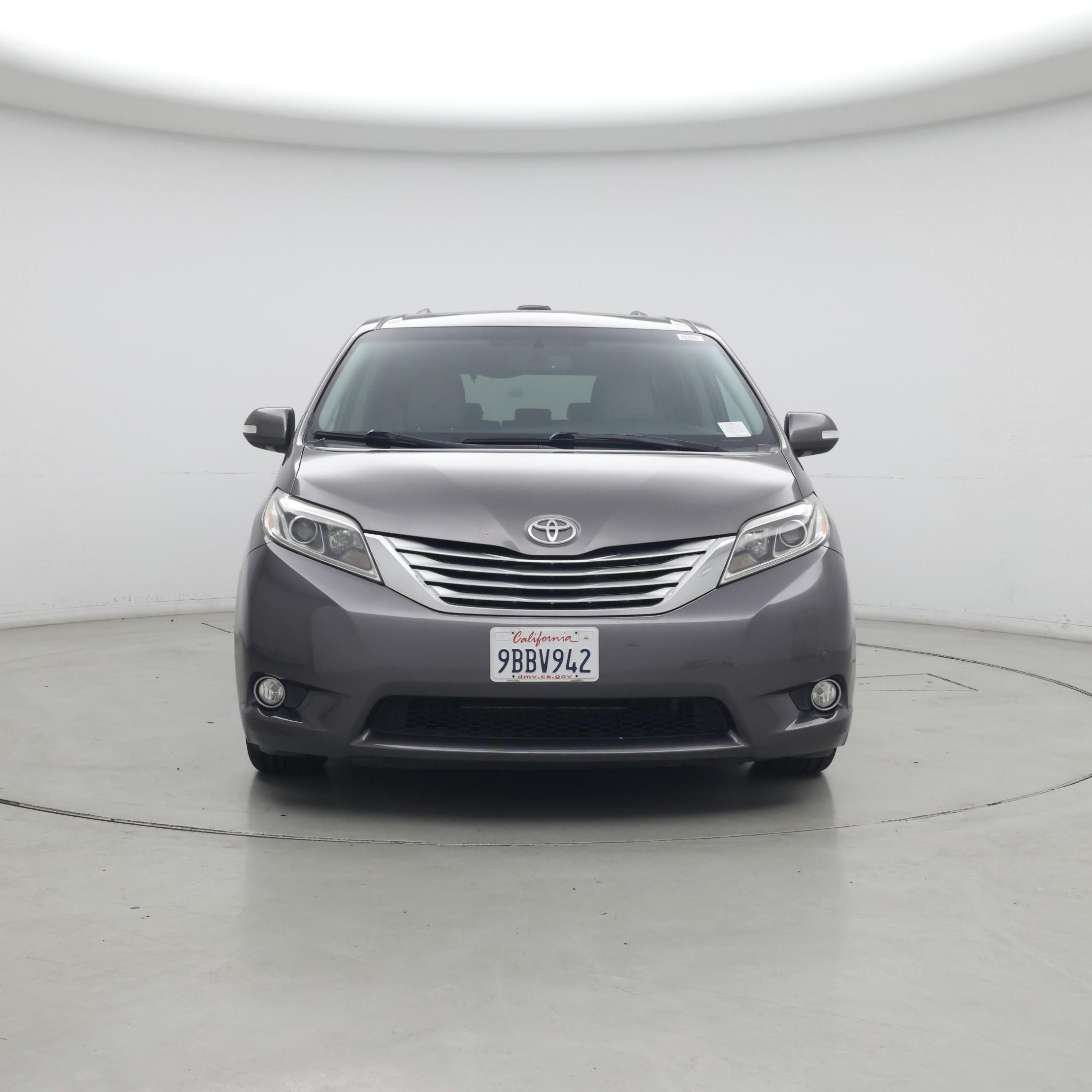 Thumbnail: 2015 Toyota Sienna - 5