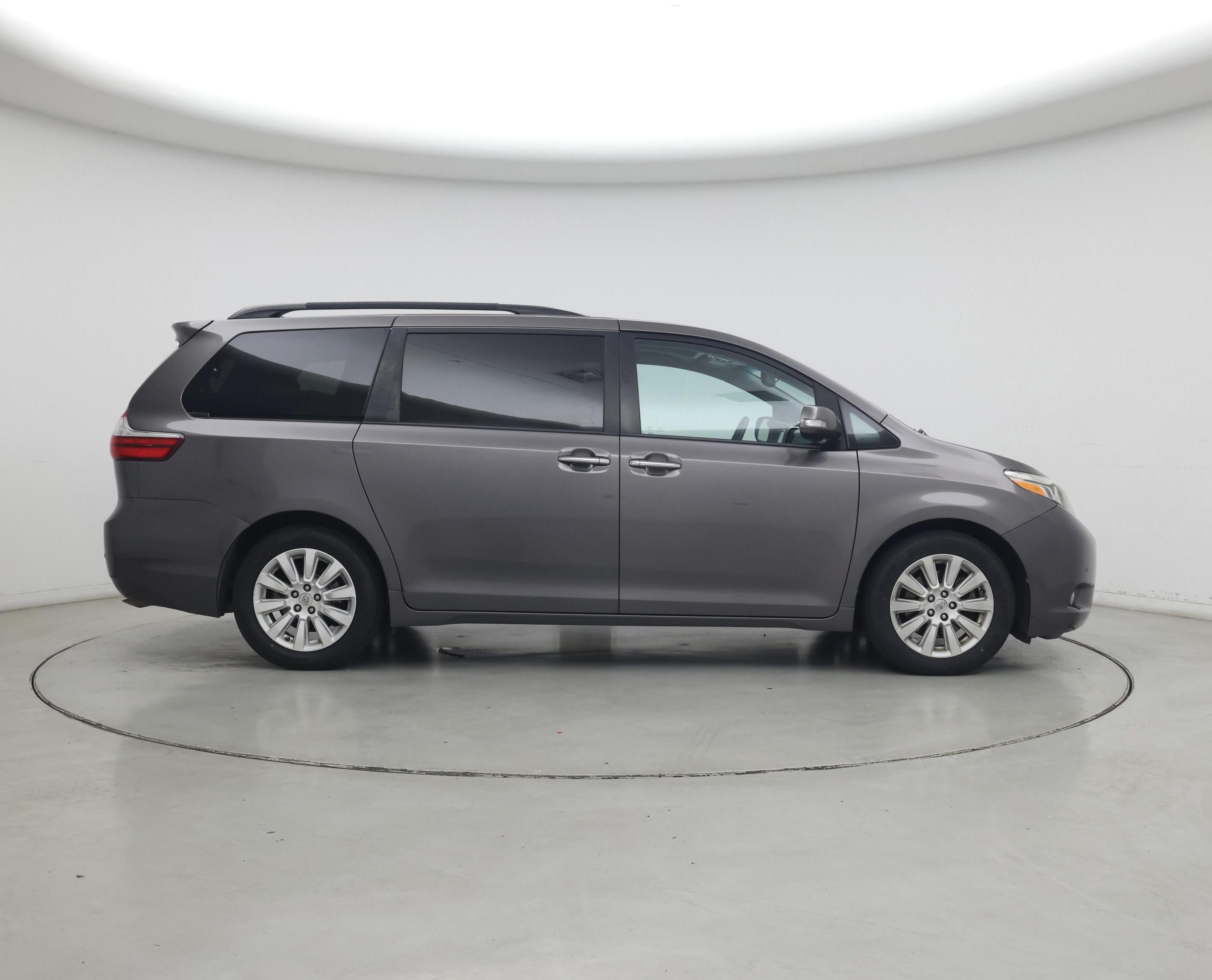 Thumbnail: 2015 Toyota Sienna - 7