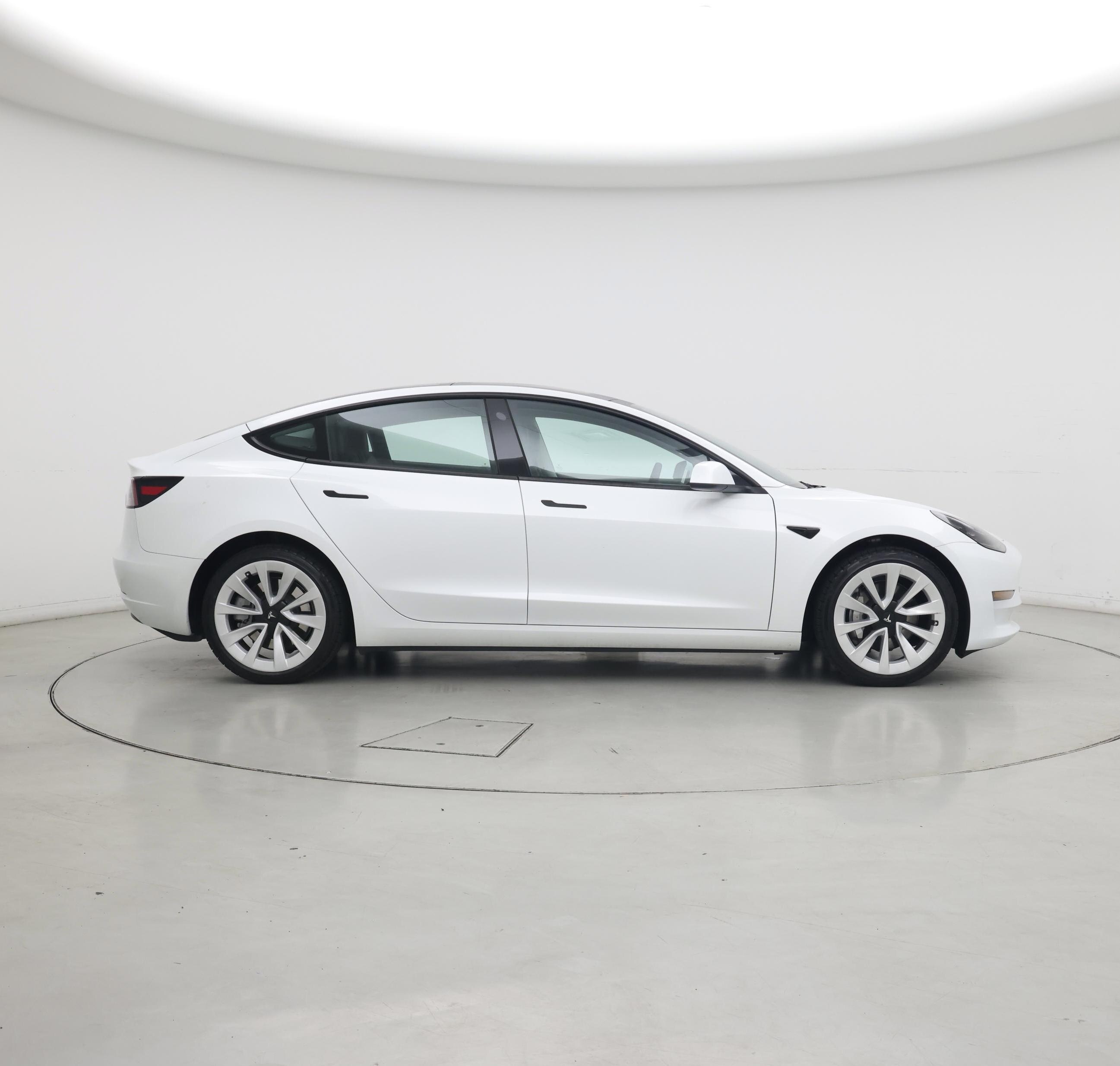 Thumbnail: 2023 Tesla Model 3 - 7
