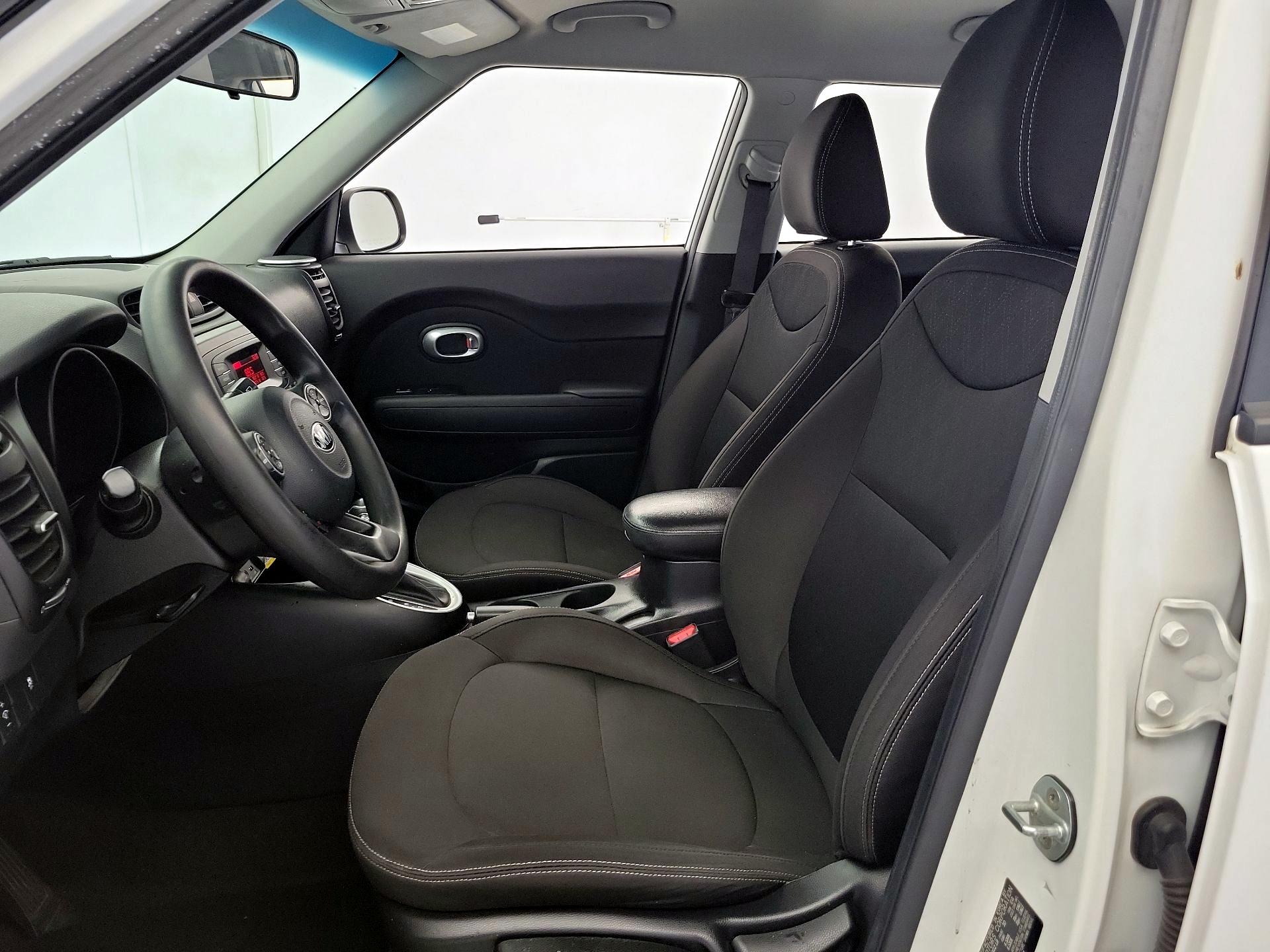 Thumbnail: 2016 Kia Soul - 11