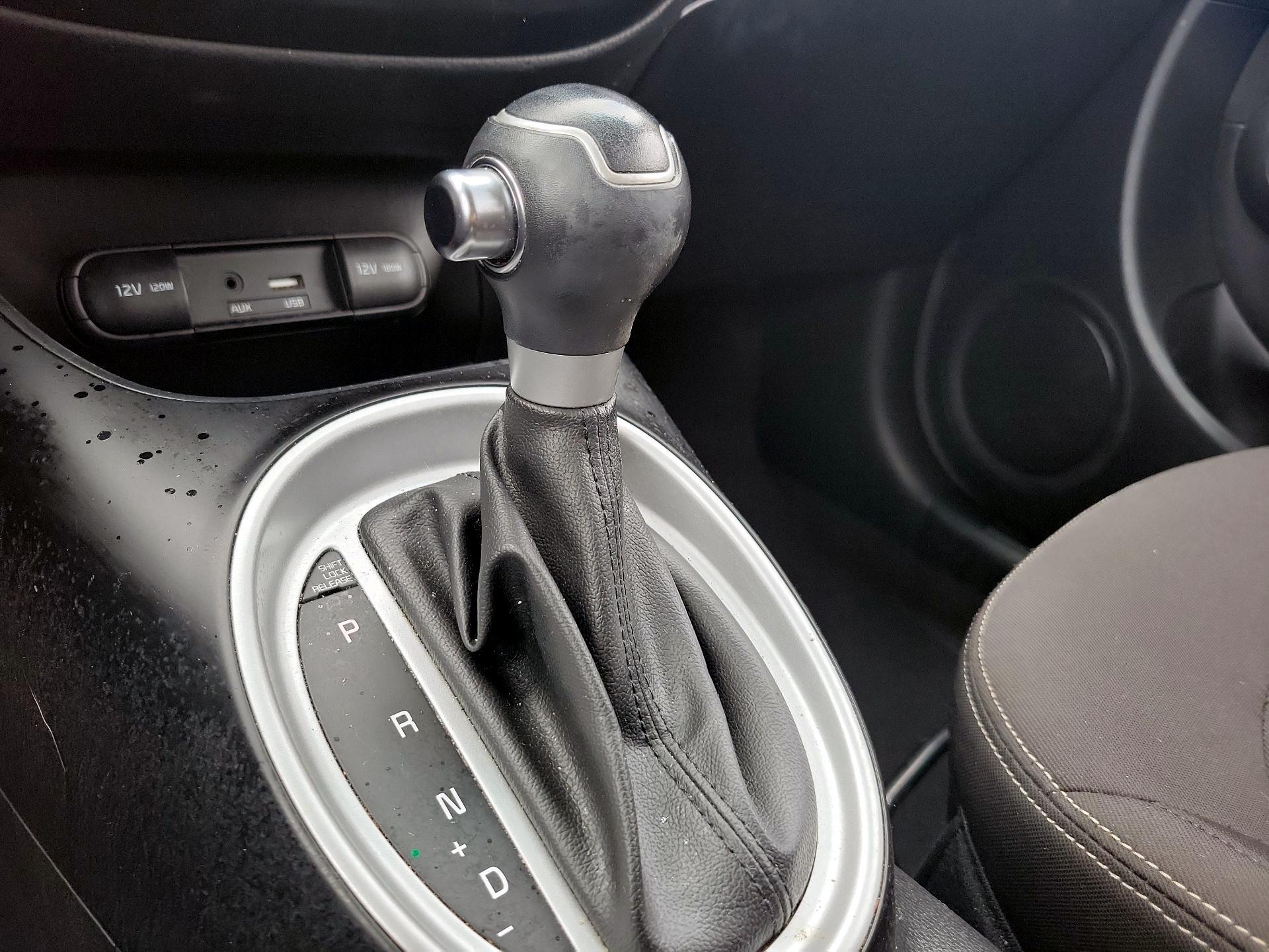 Thumbnail: 2016 Kia Soul - 16