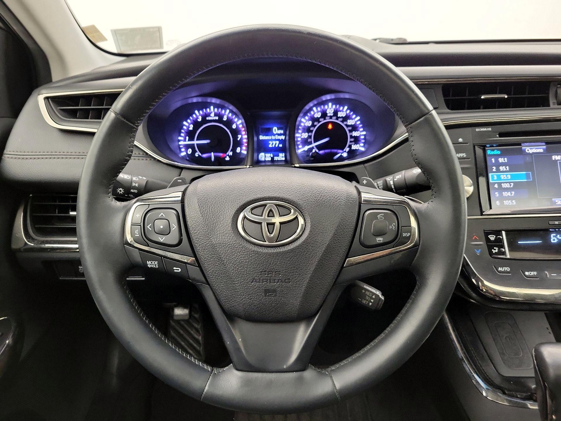 Thumbnail: 2016 Toyota Avalon - 10