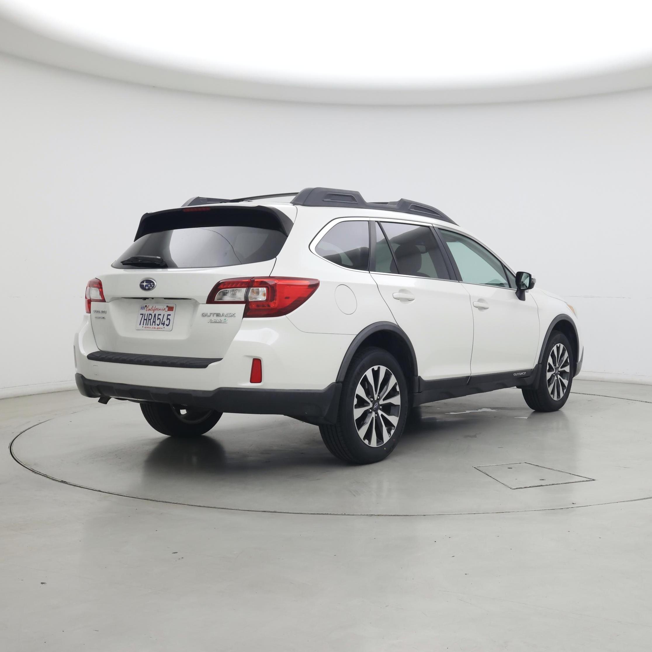 Thumbnail: 2015 Subaru Outback - 8