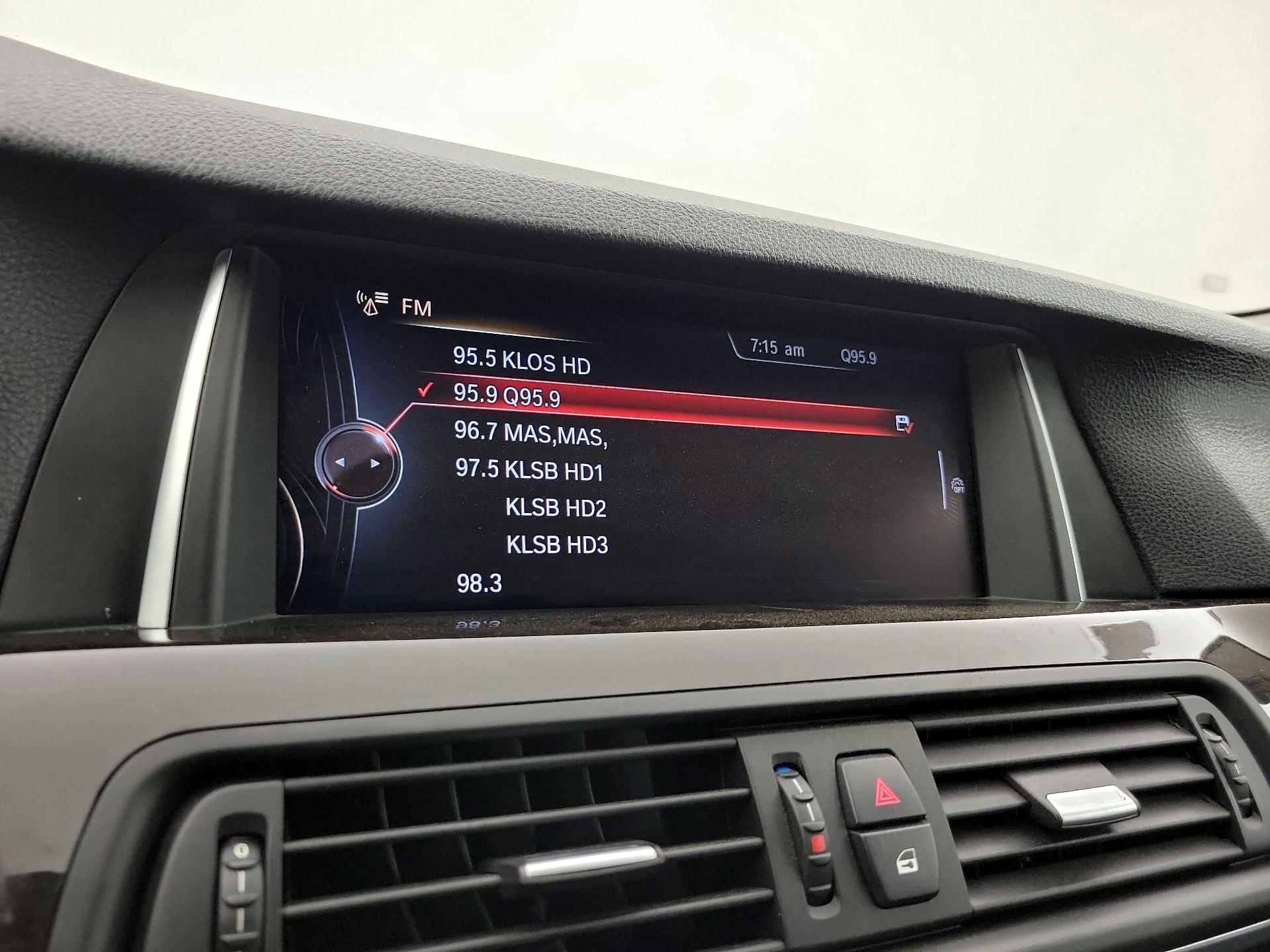 Thumbnail: 2016 BMW 5 Series - 16