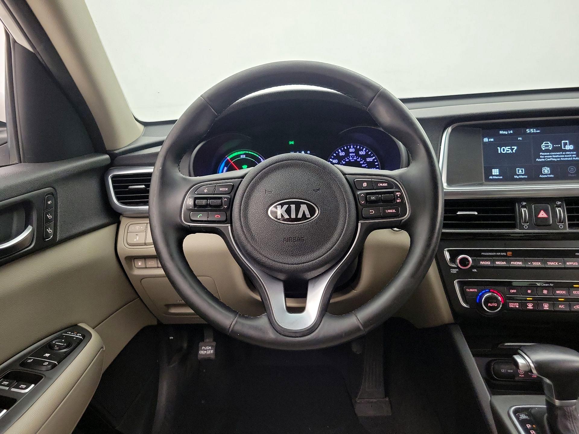 Thumbnail: 2017 Kia Optima - 10