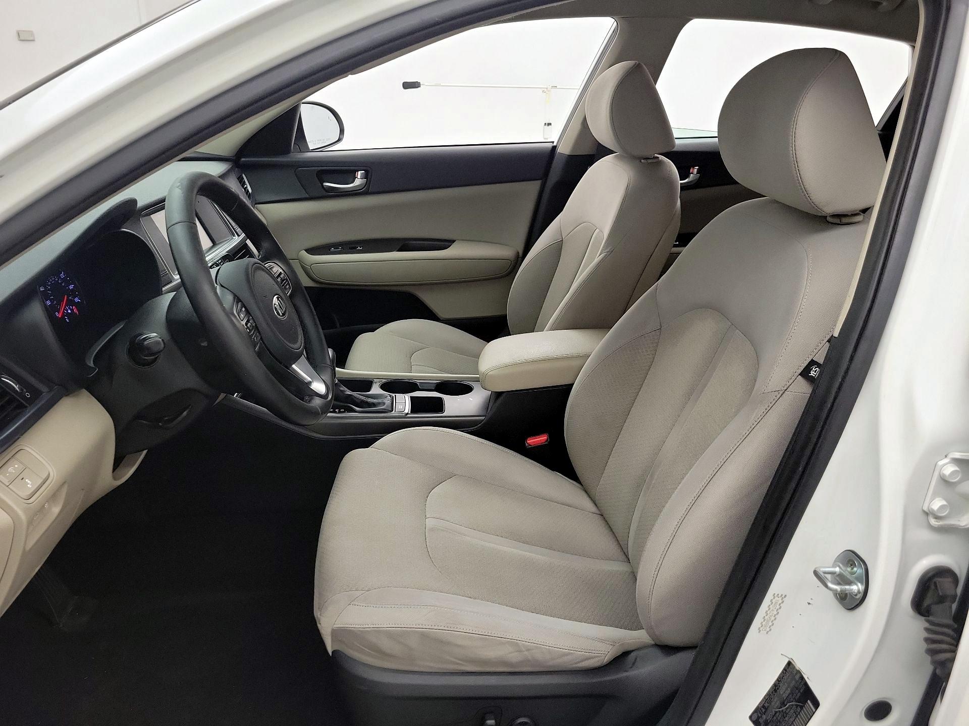 Thumbnail: 2017 Kia Optima - 11