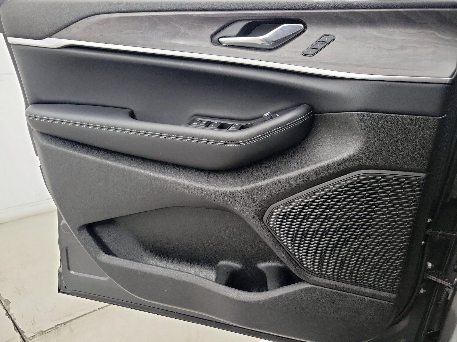 2025 Jeep Grand Cherokee Limited - Photo 13