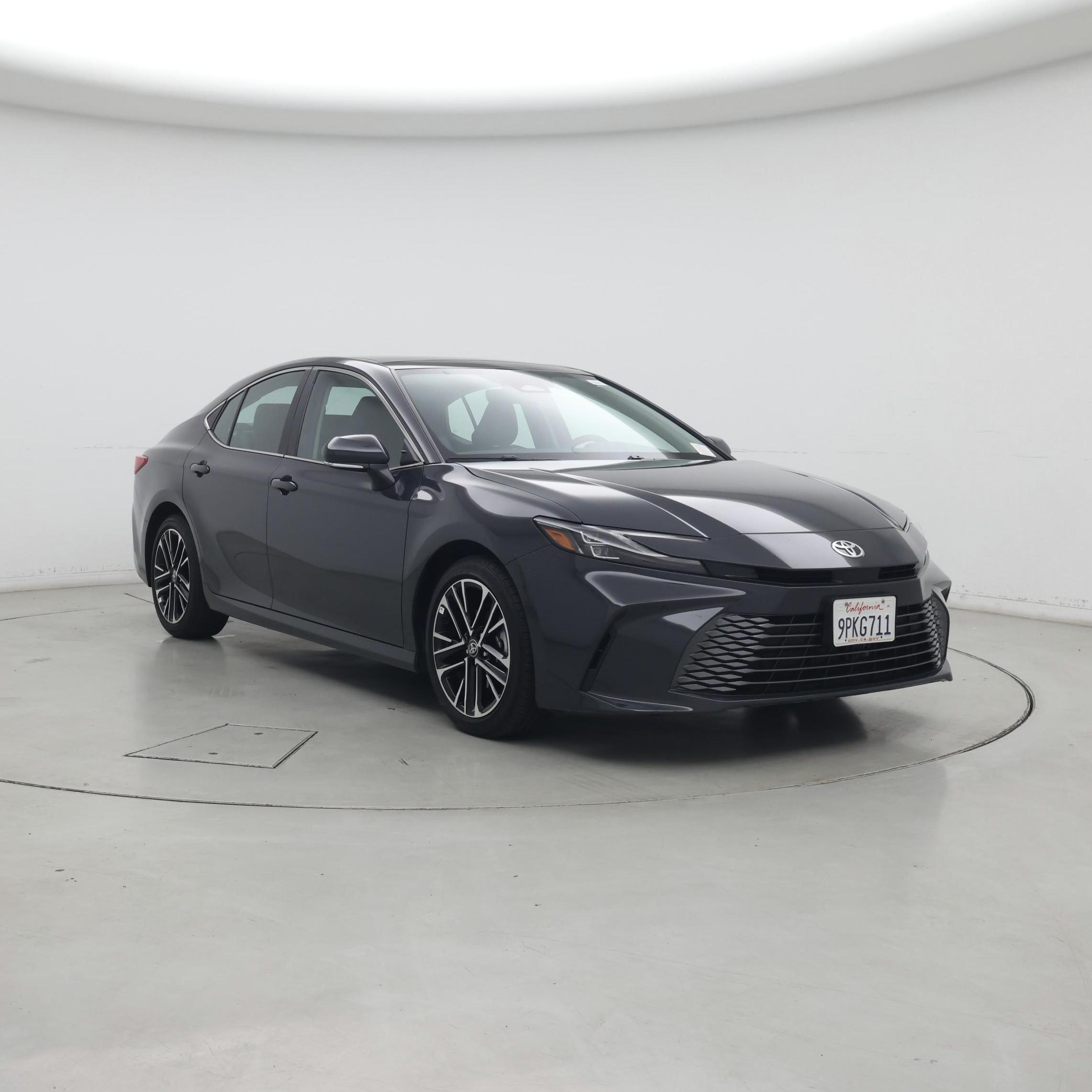 Gray 2025 Toyota Camry Sedan Front-Wheel Drive Automatic