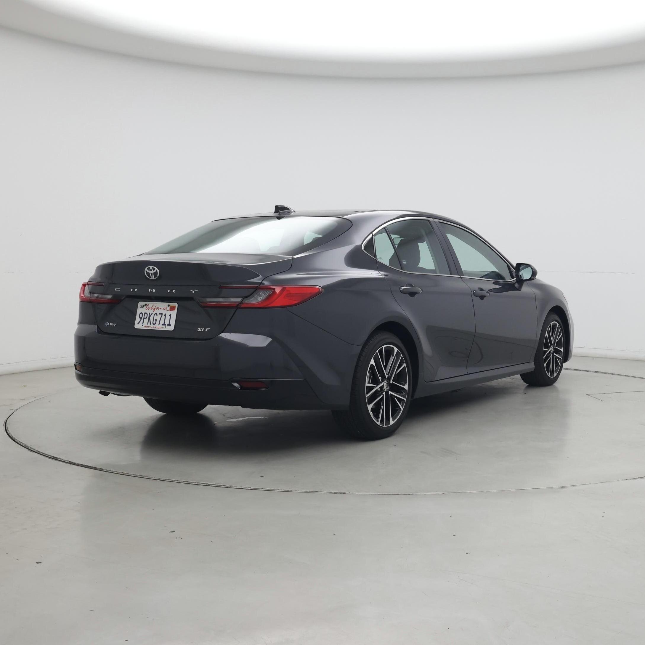 Thumbnail: 2025 Toyota Camry - 8