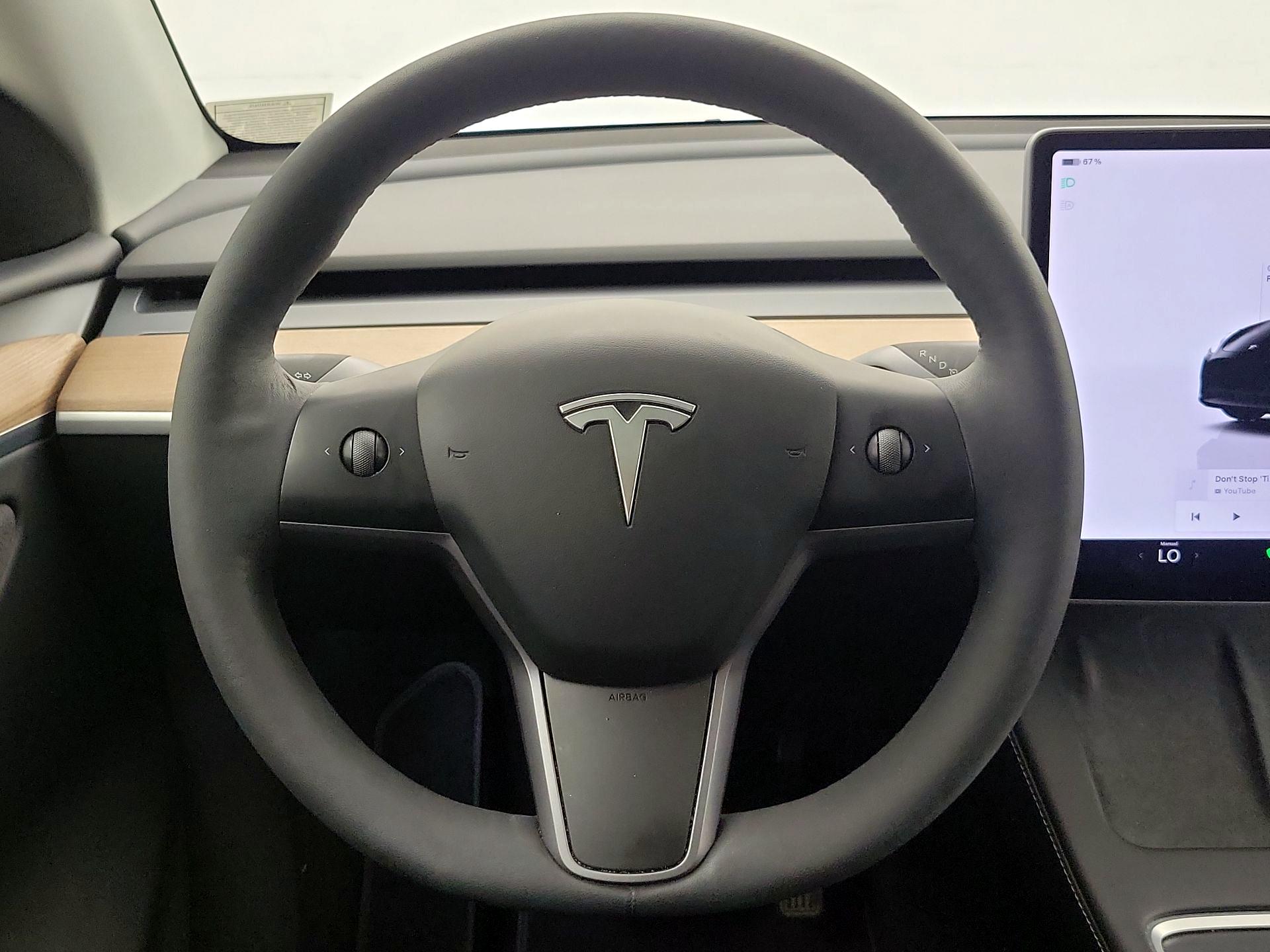 Thumbnail: 2023 Tesla Model Y - 10