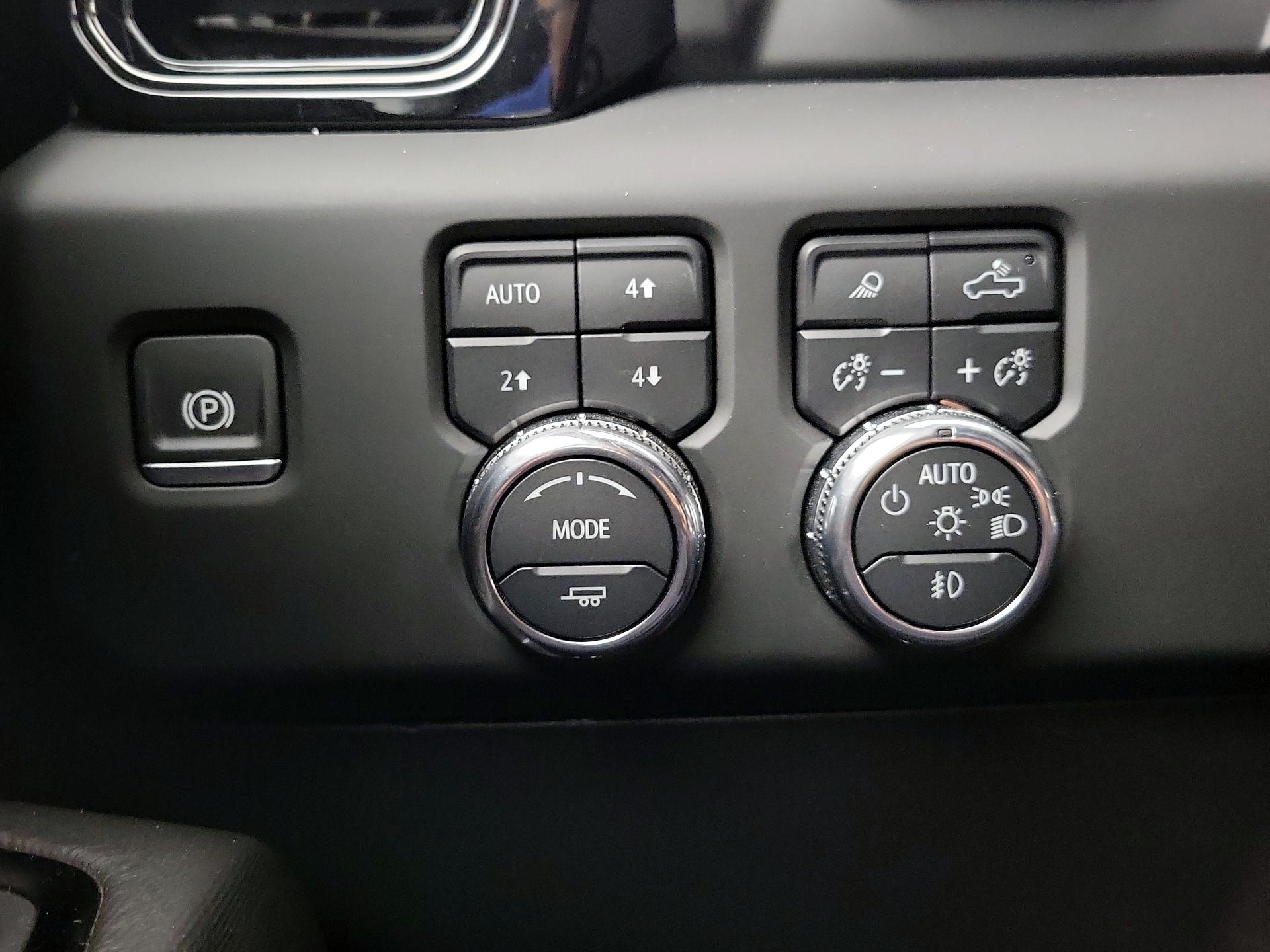 Thumbnail: 2024 GMC Sierra 1500 - 13