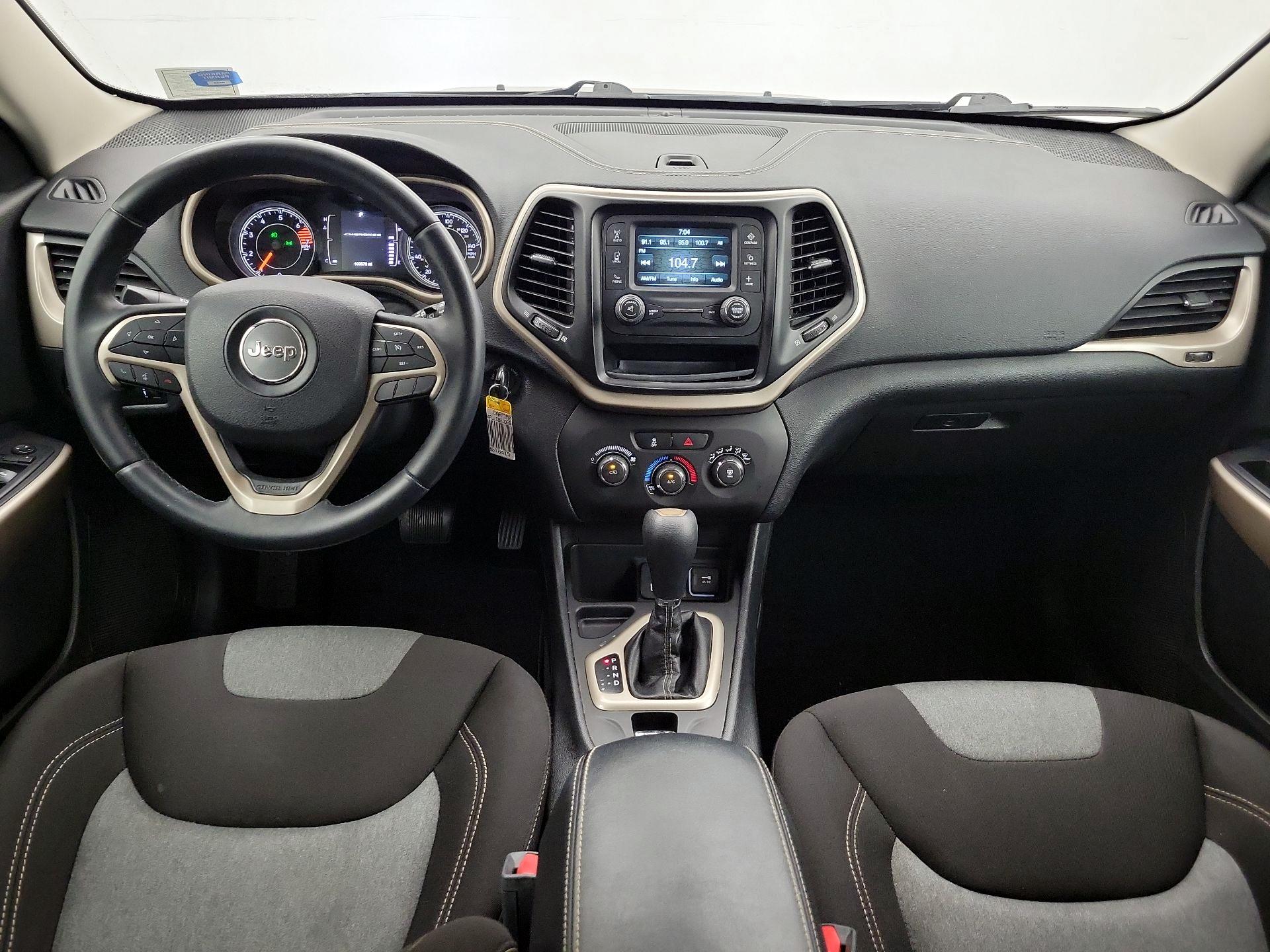 Thumbnail: 2018 Jeep Cherokee - 9