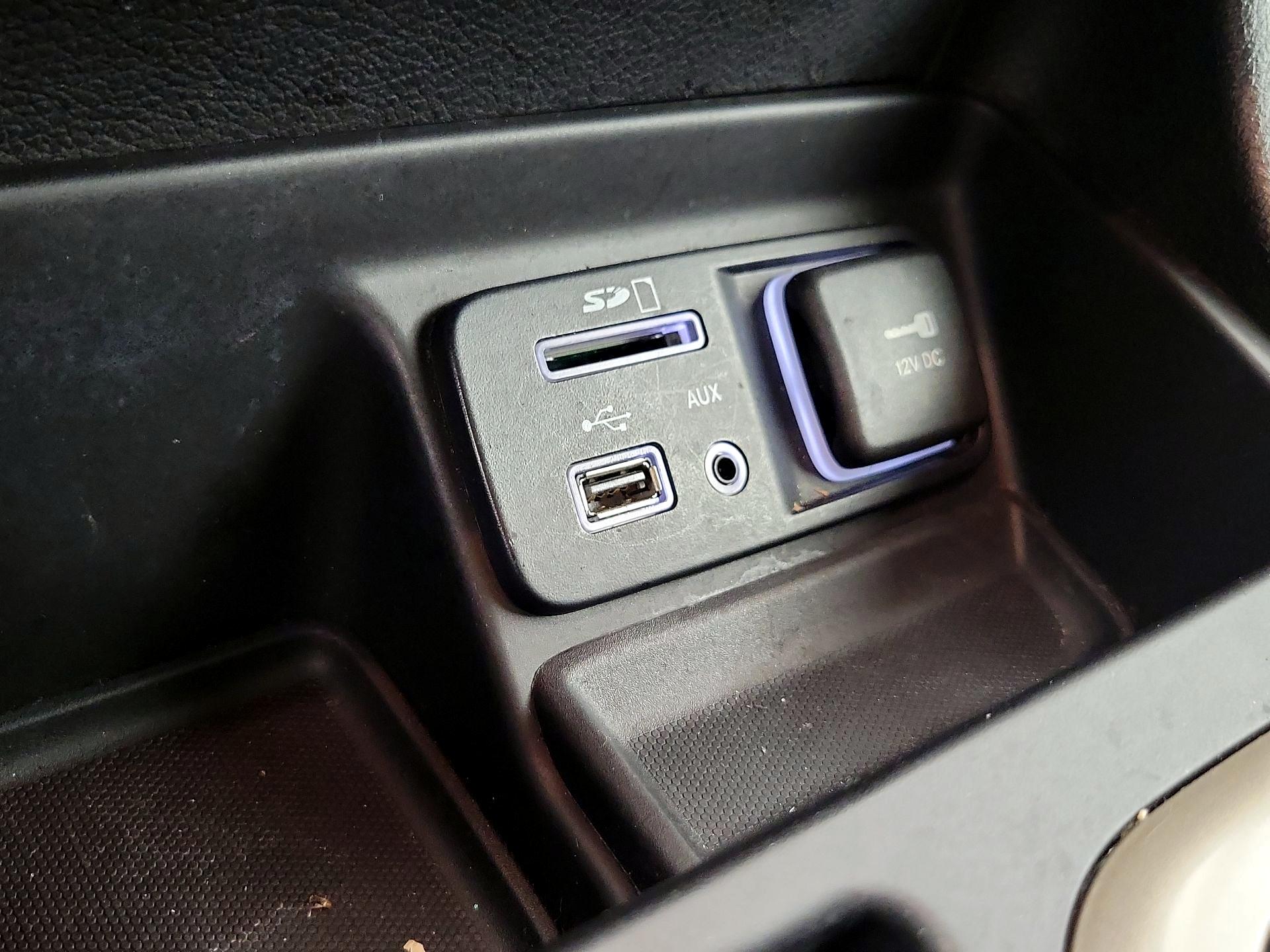 Thumbnail: 2018 Jeep Cherokee - 18