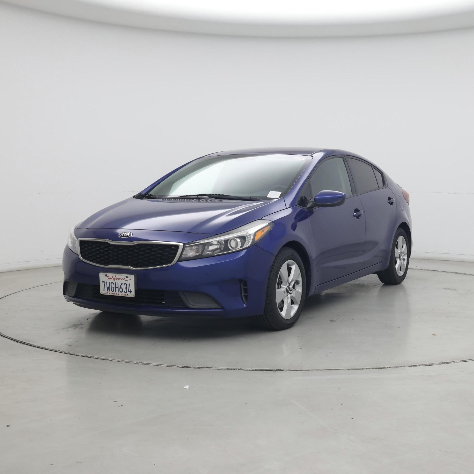 Thumbnail: 2017 Kia Forte - 4