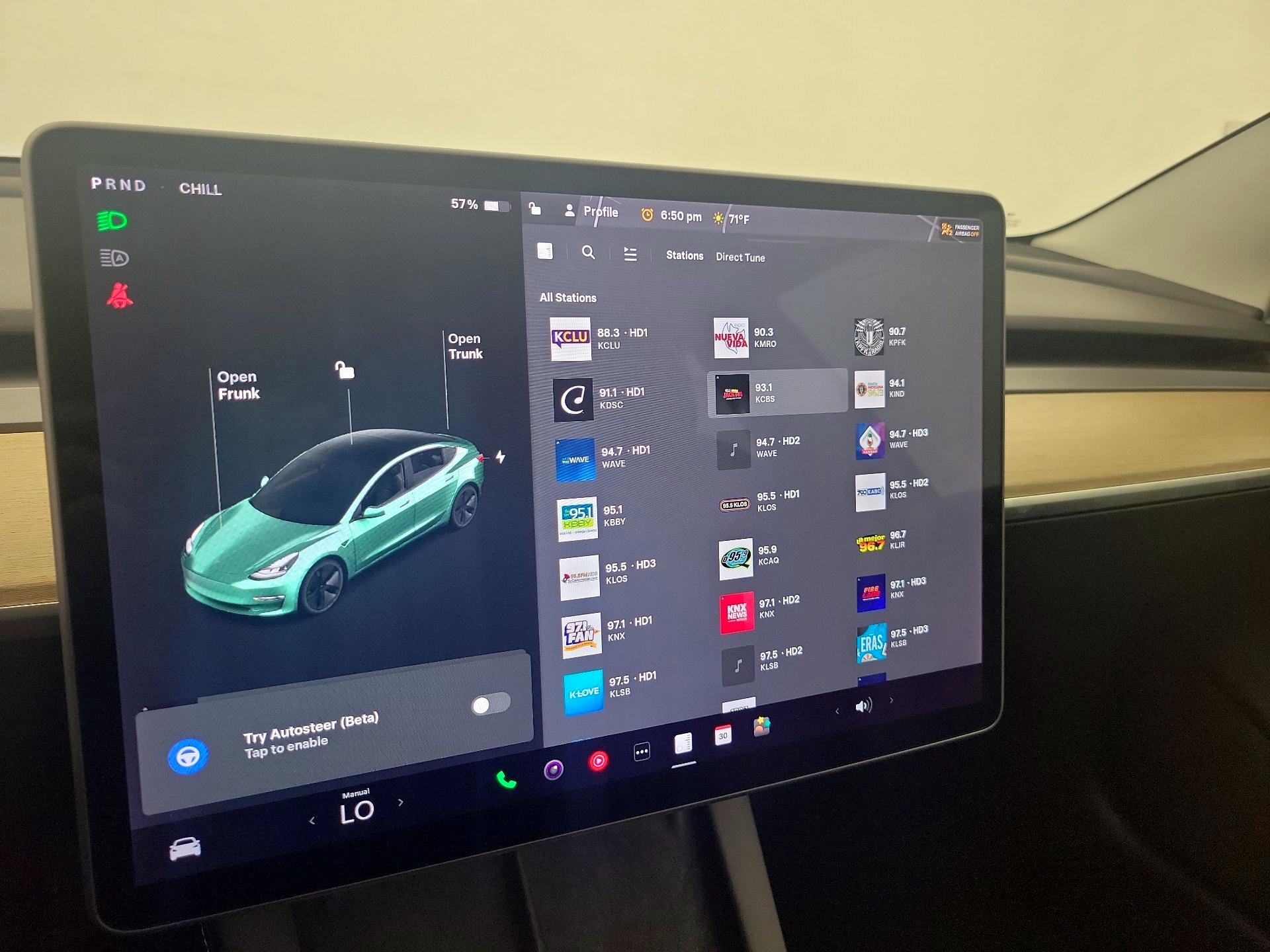Thumbnail: 2022 Tesla Model 3 - 15