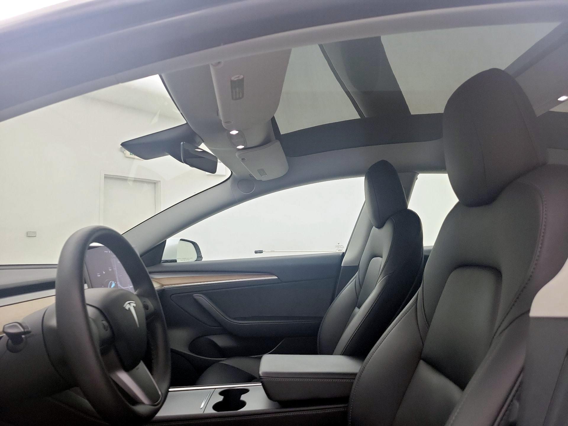 Thumbnail: 2022 Tesla Model 3 - 18