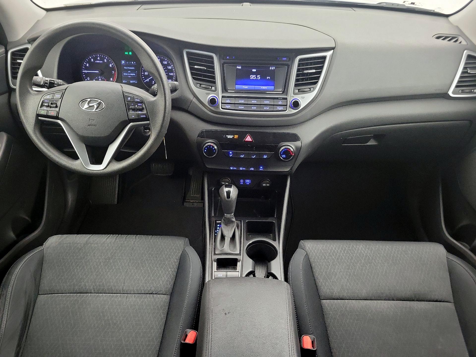 Thumbnail: 2016 Hyundai Tucson - 9