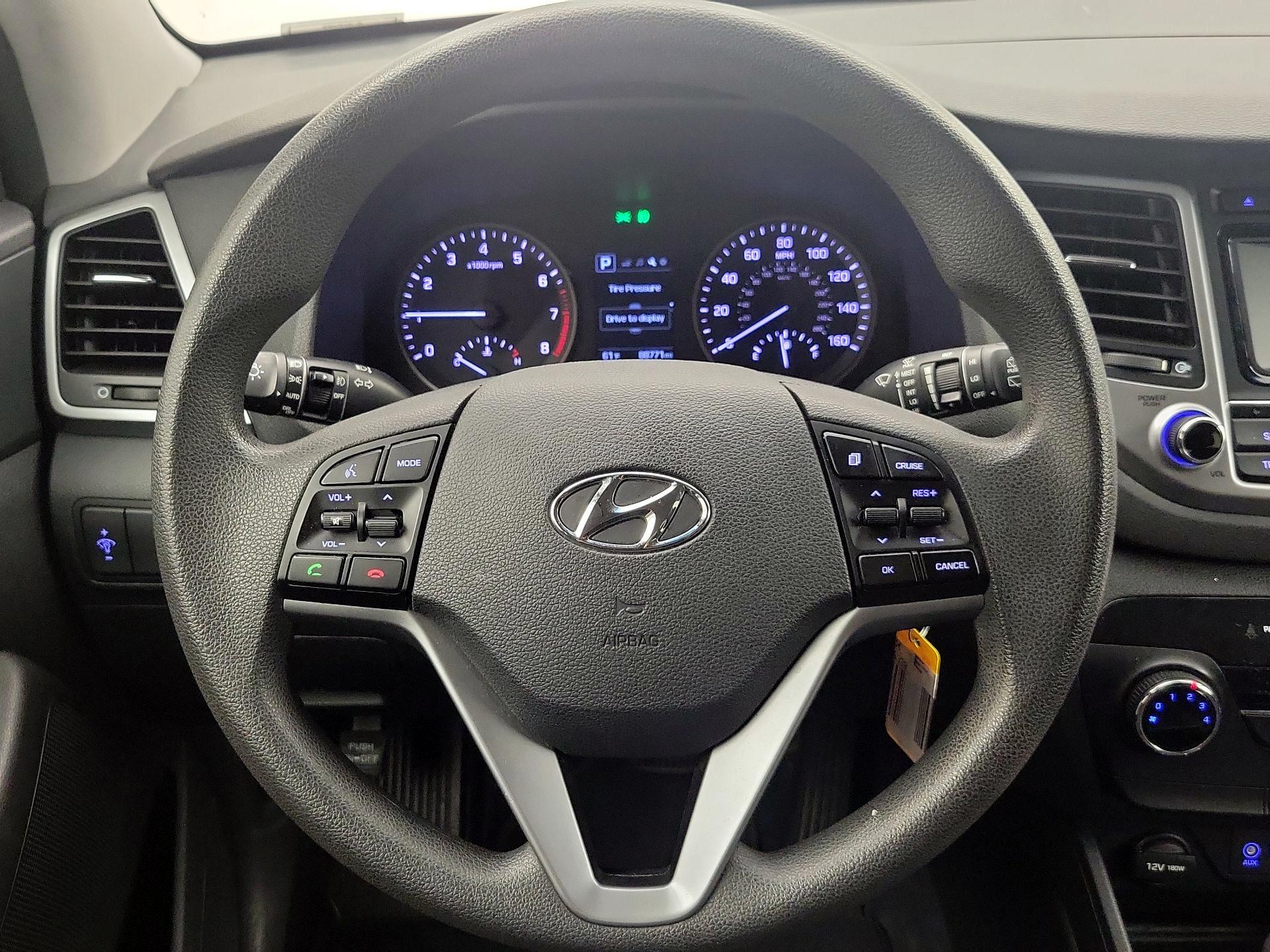 Thumbnail: 2016 Hyundai Tucson - 10