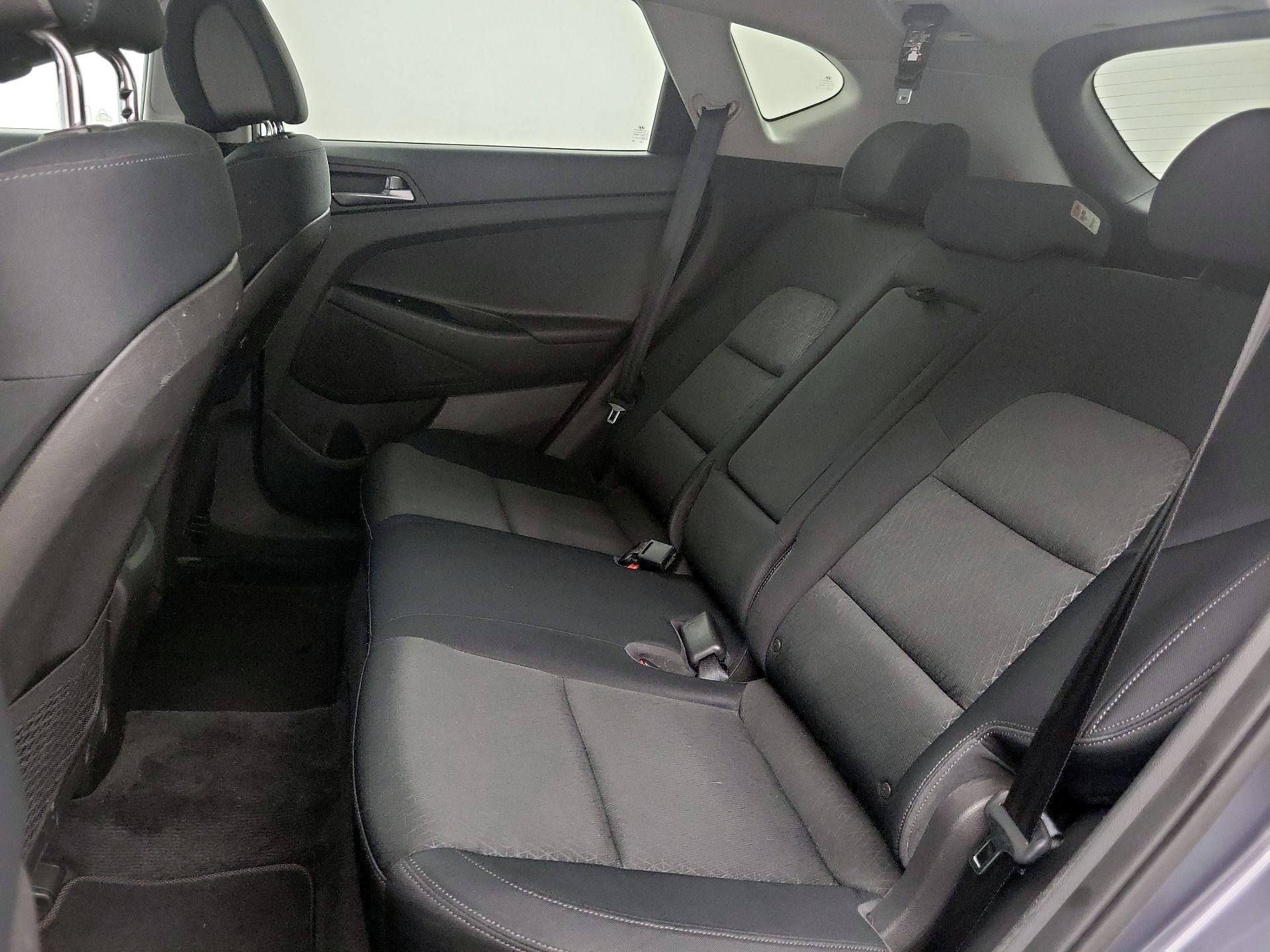 Thumbnail: 2016 Hyundai Tucson - 19