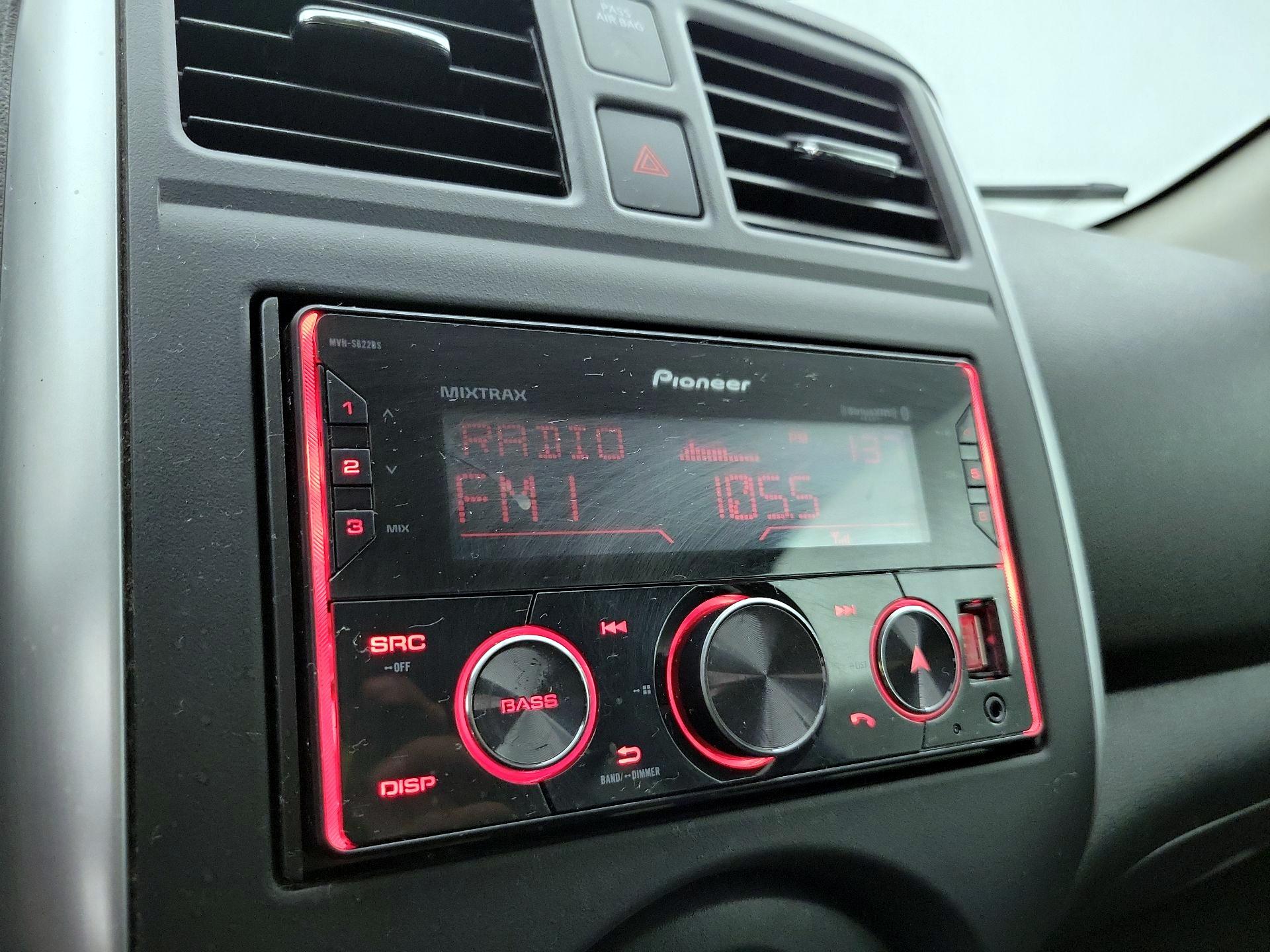 Thumbnail: 2014 Nissan Versa - 14