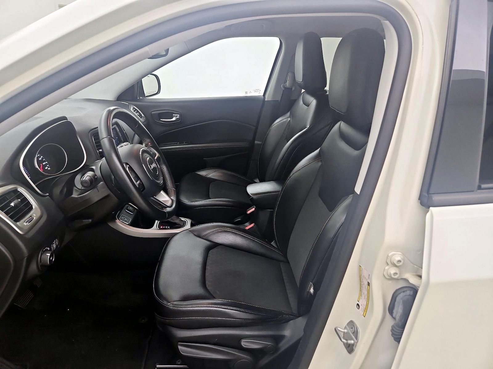 2018 Jeep Compass Latitude - Photo 12