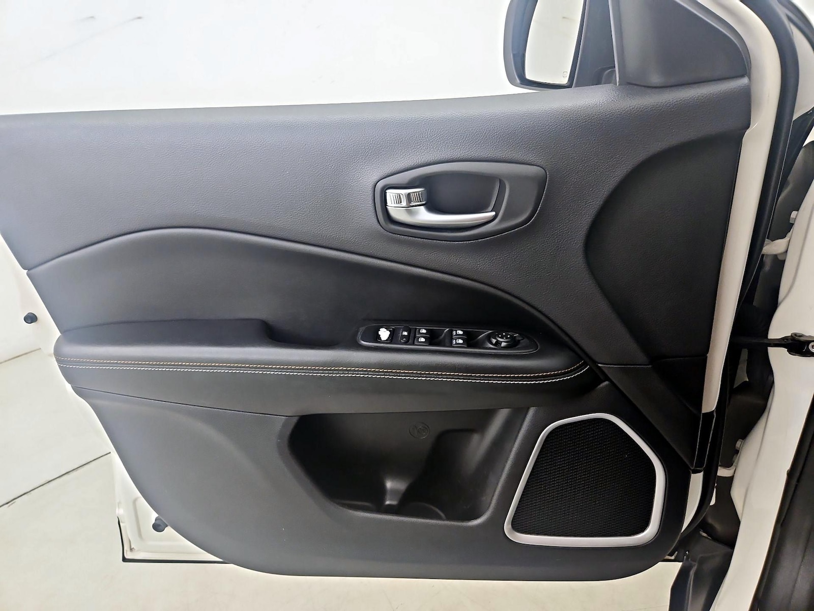 2018 Jeep Compass Latitude - Photo 13