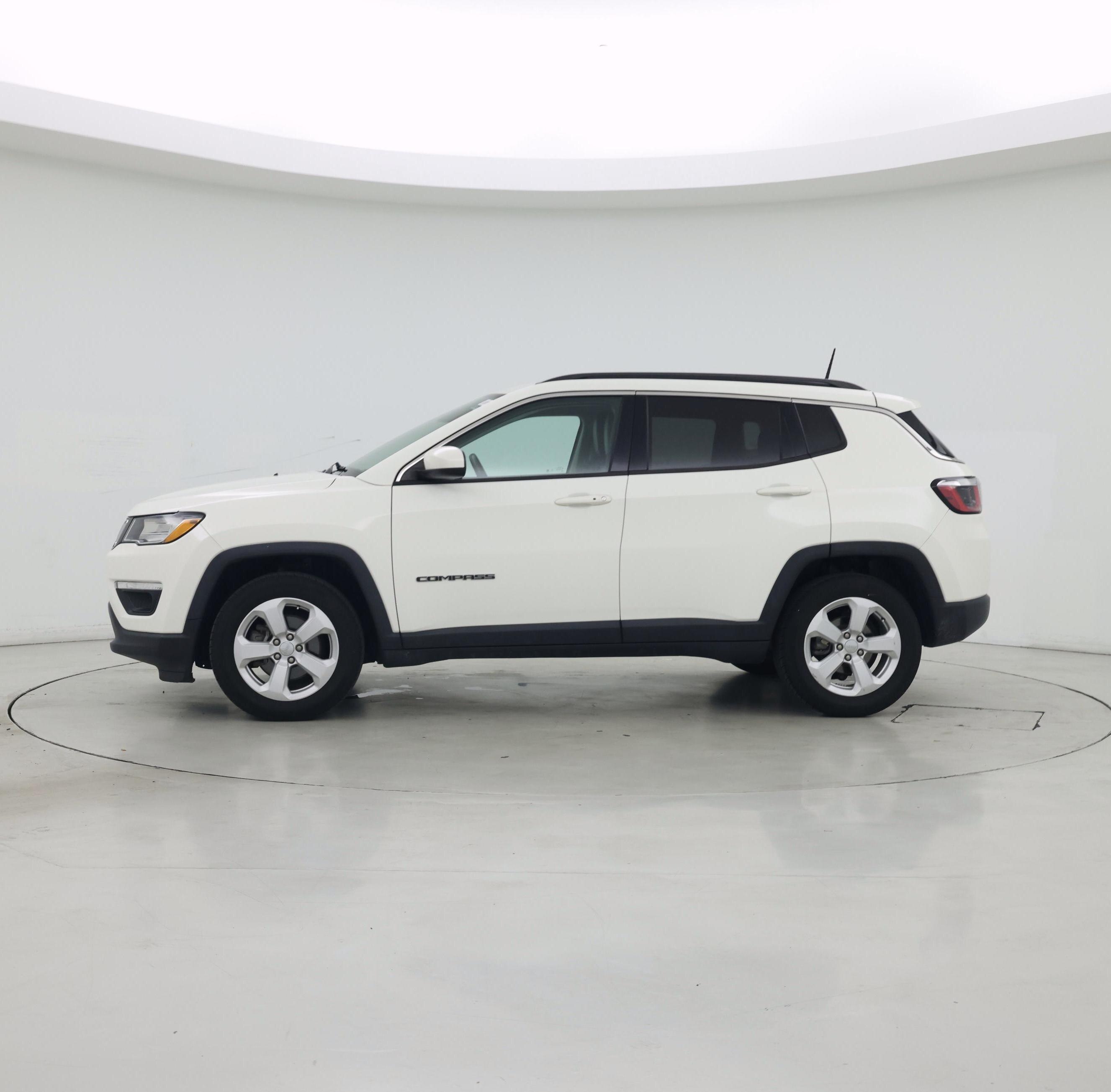 Thumbnail: 2018 Jeep Compass - 3