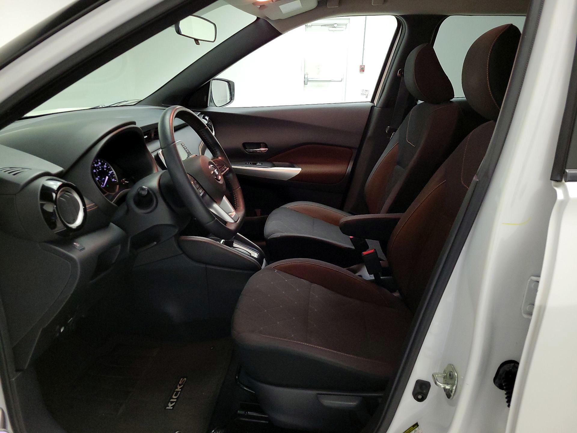 Thumbnail: 2019 Nissan Kicks - 11