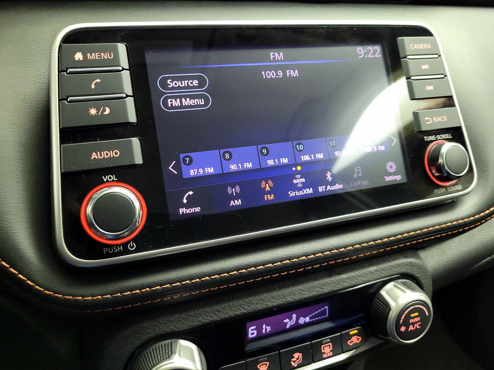 Thumbnail: 2019 Nissan Kicks - 15