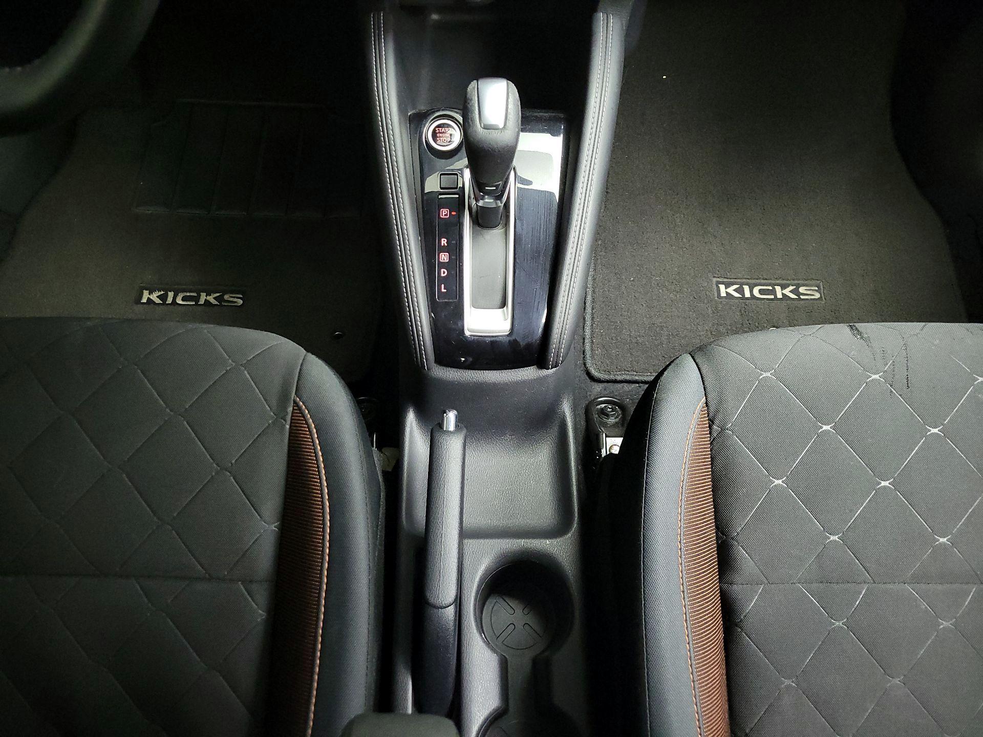 Thumbnail: 2019 Nissan Kicks - 17