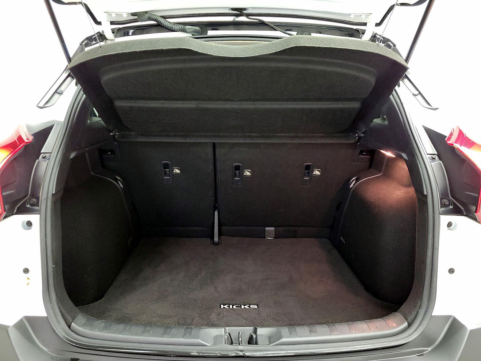 Thumbnail: 2019 Nissan Kicks - 20