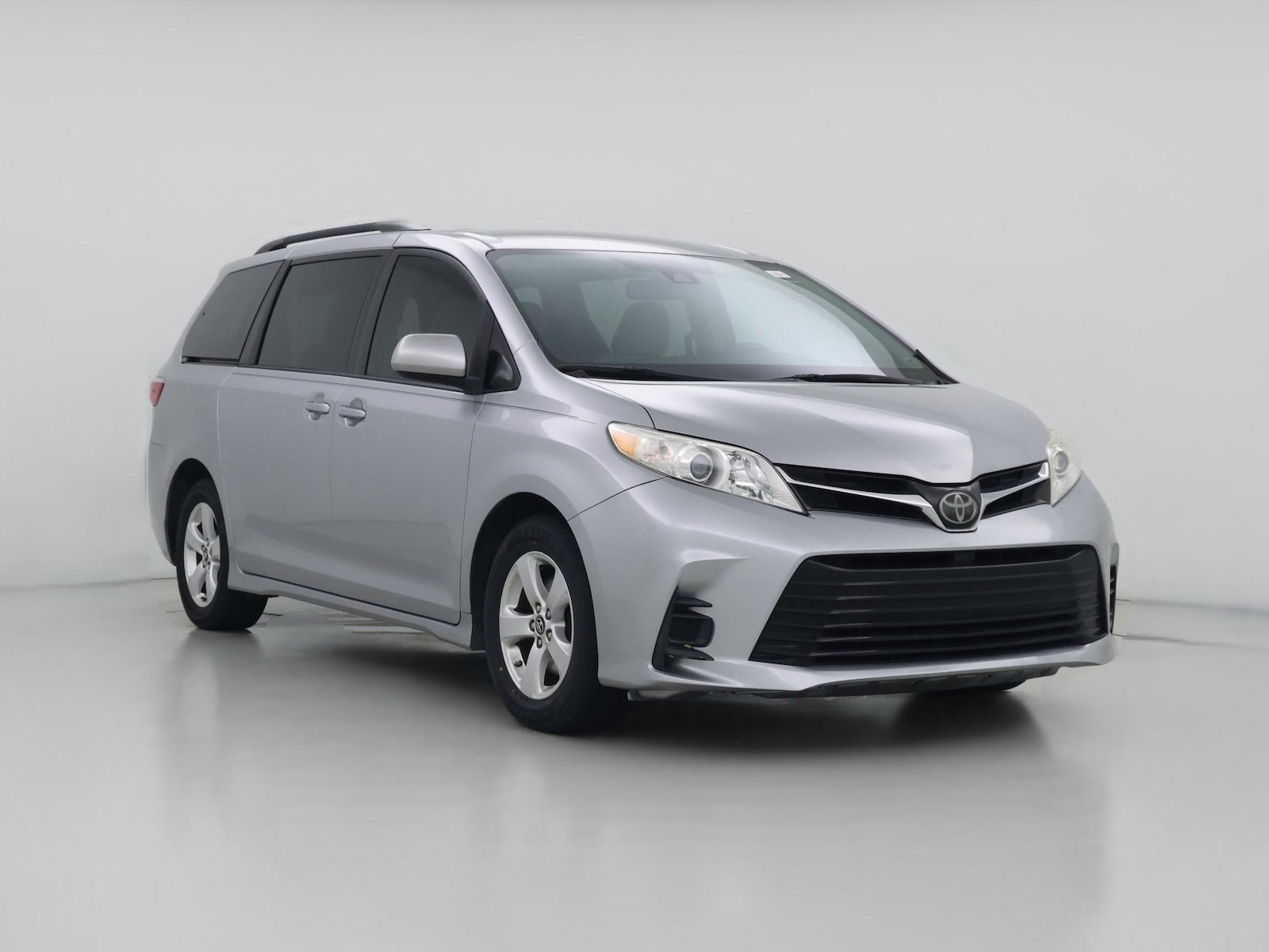 2018 Toyota Sienna LE