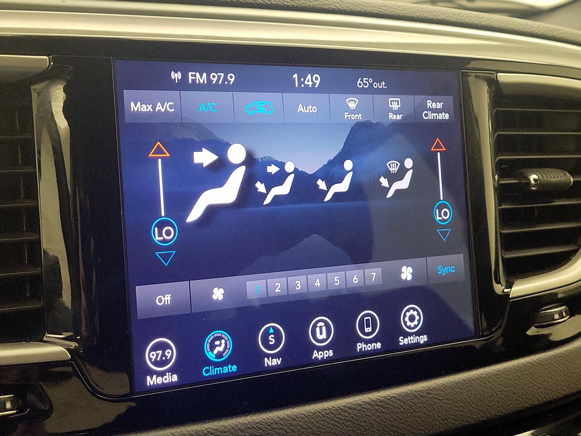 Thumbnail: 2020 Chrysler Pacifica - 16