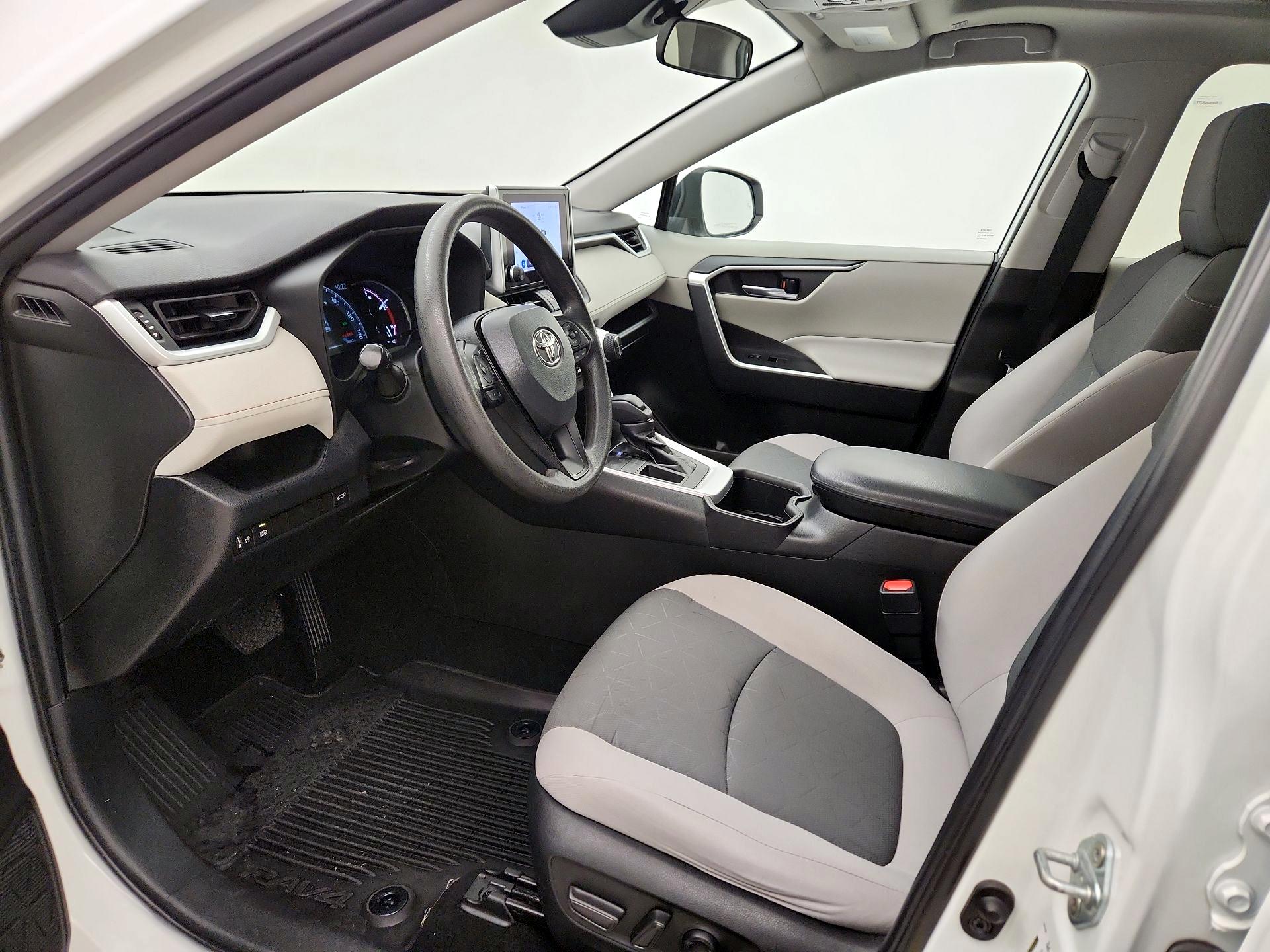 Thumbnail: 2023 Toyota RAV4 - 11