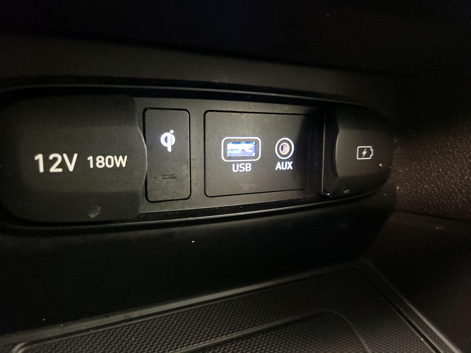 Thumbnail: 2020 Hyundai Santa Fe - 18