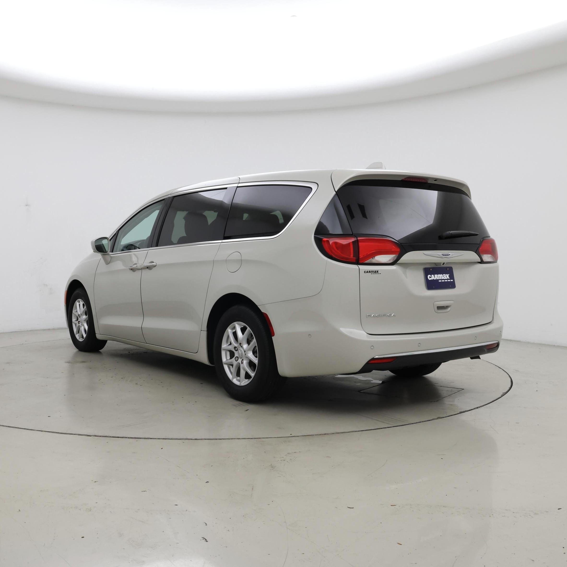 Thumbnail: 2020 Chrysler Pacifica - 2