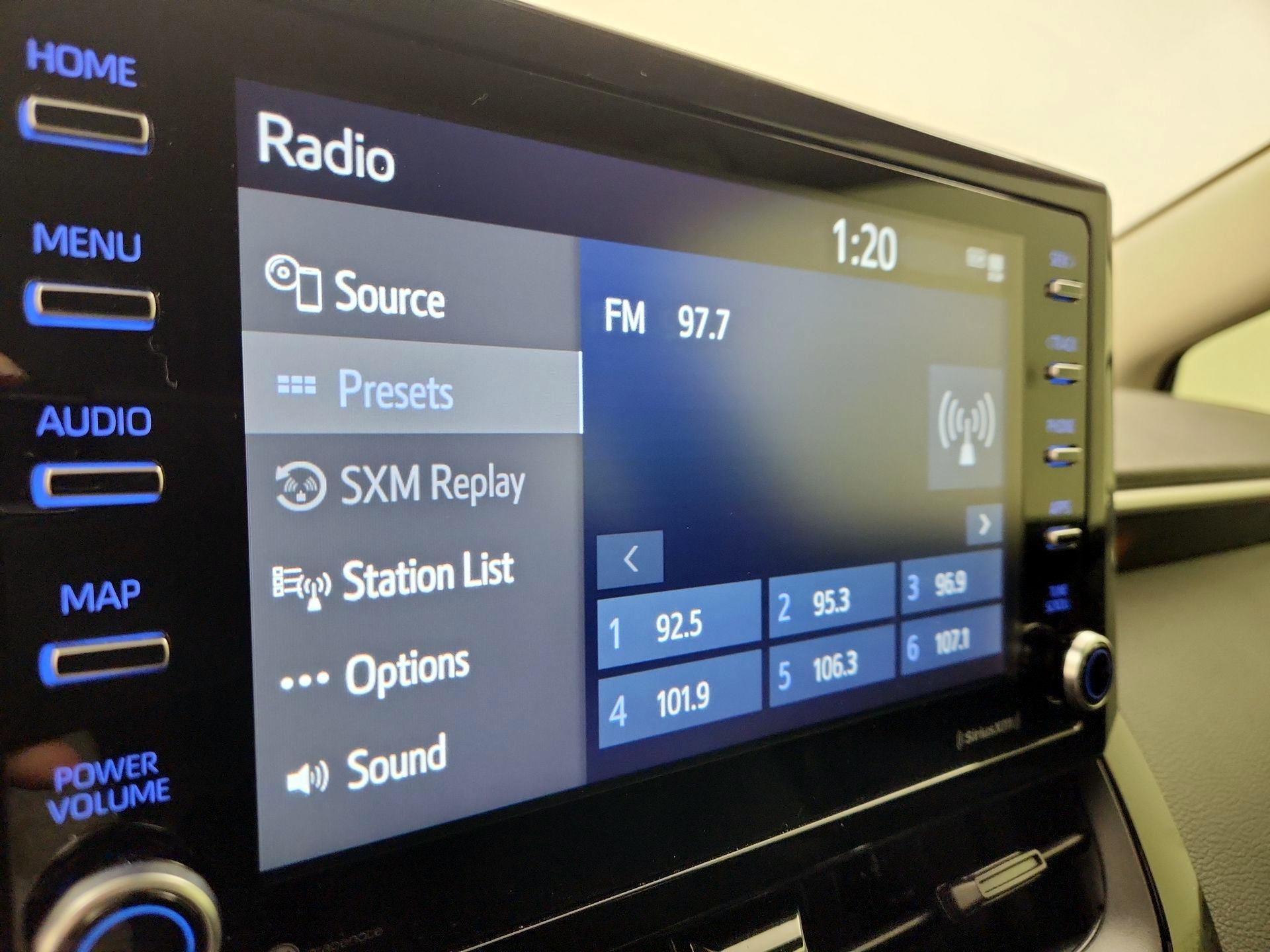 Thumbnail: 2021 Toyota Corolla - 16