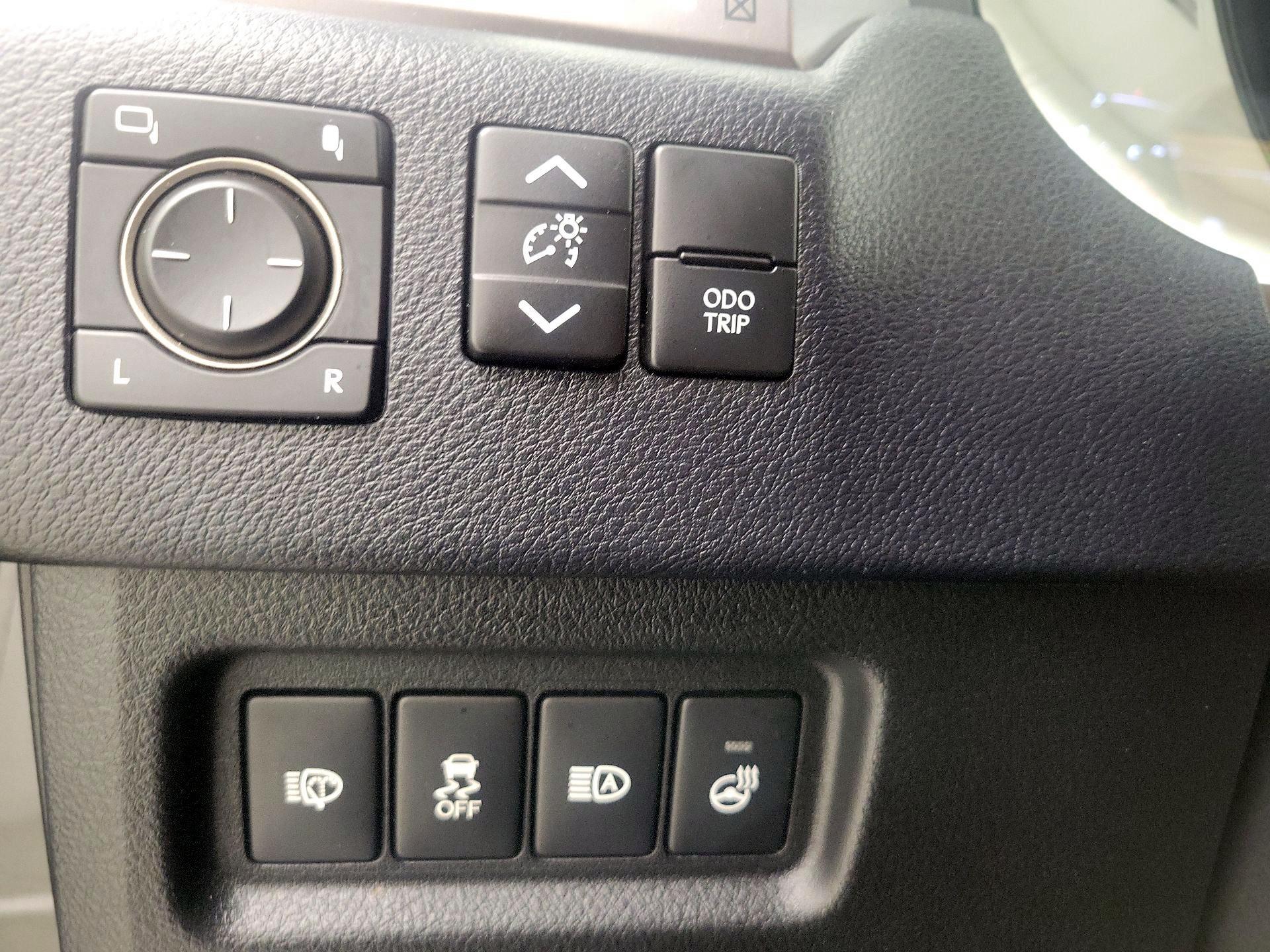 Thumbnail: 2022 Lexus GX - 13