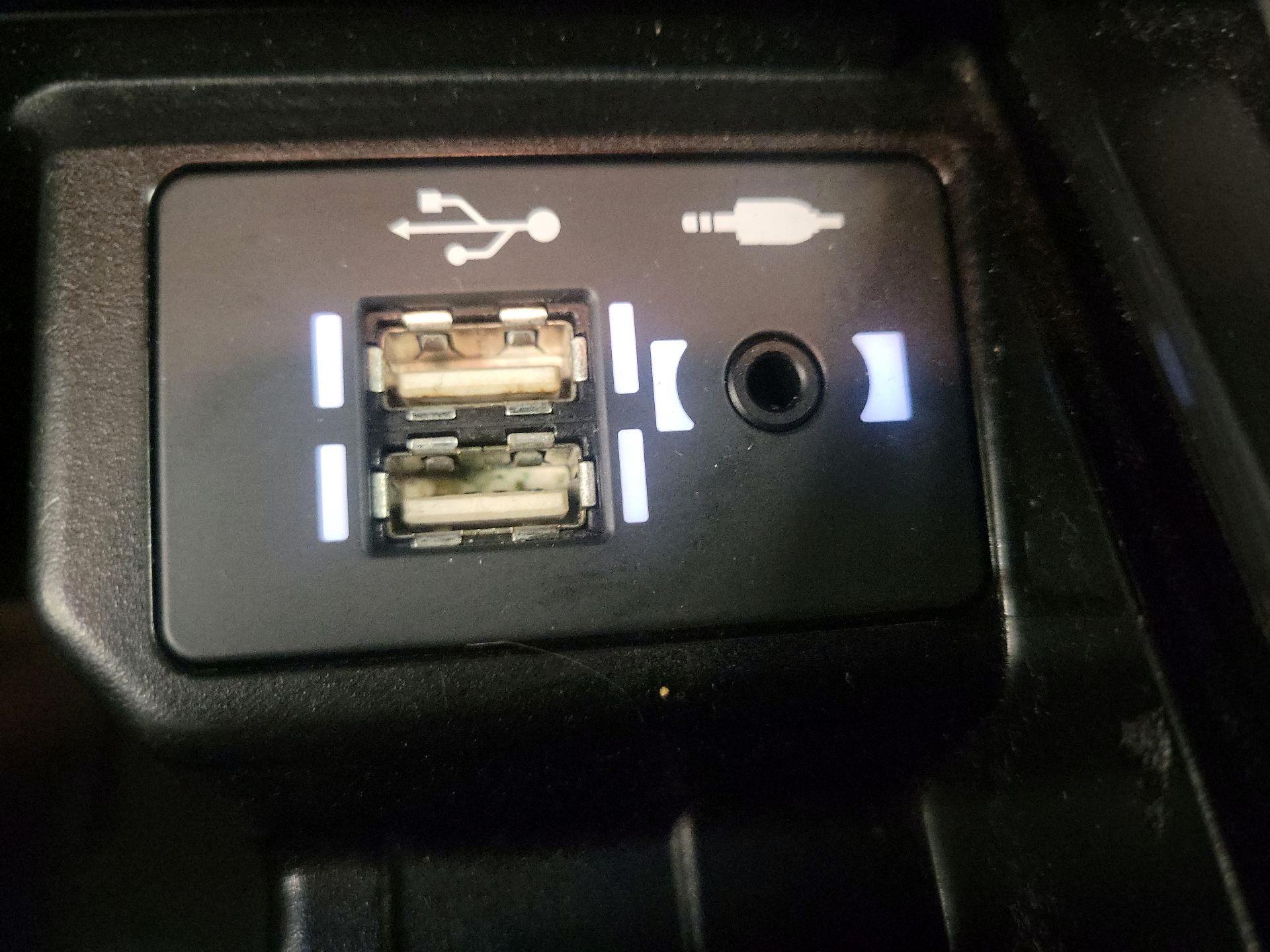 Thumbnail: 2022 Lexus GX - 19