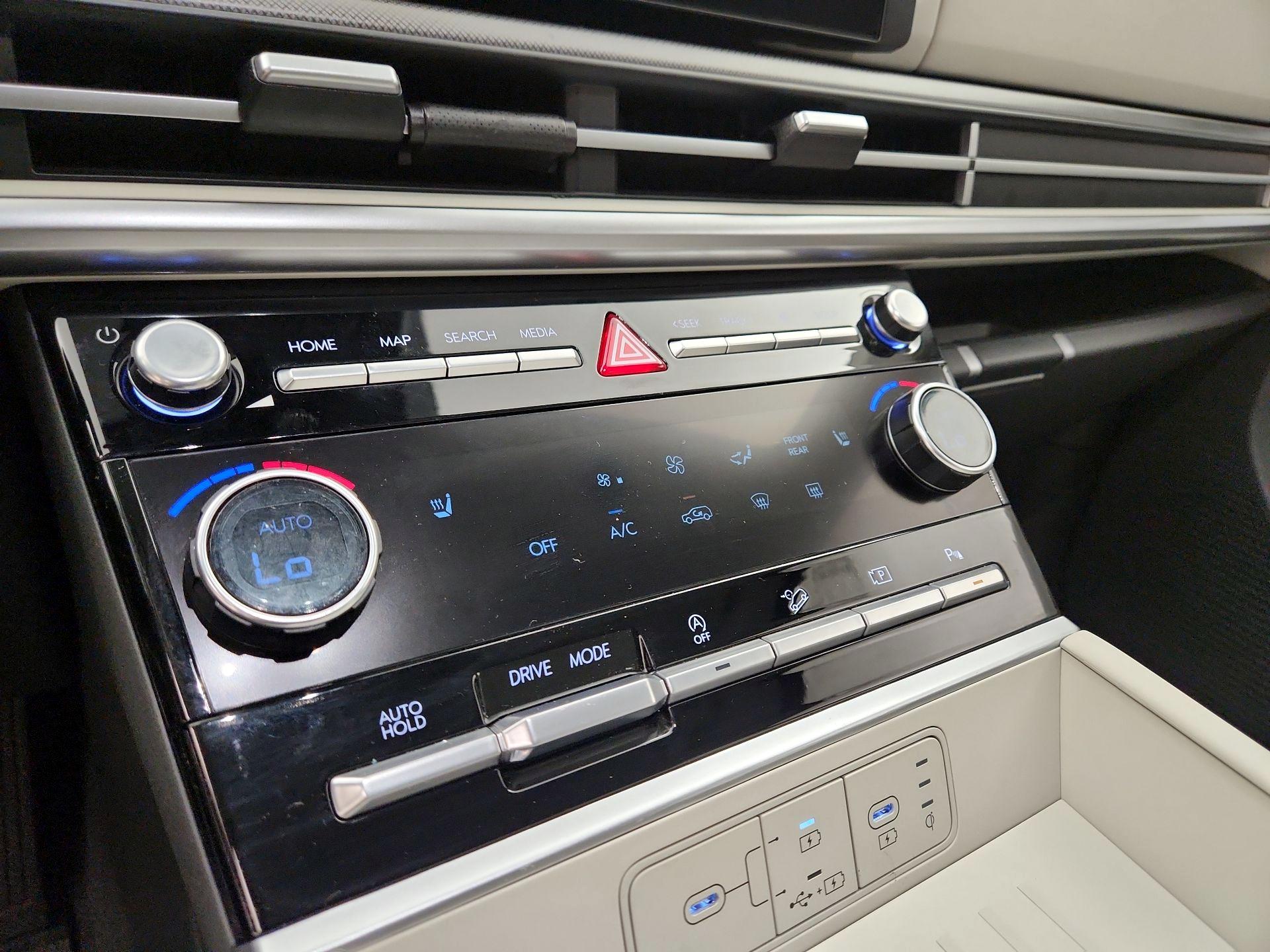 Thumbnail: 2025 Hyundai Santa Fe - 16