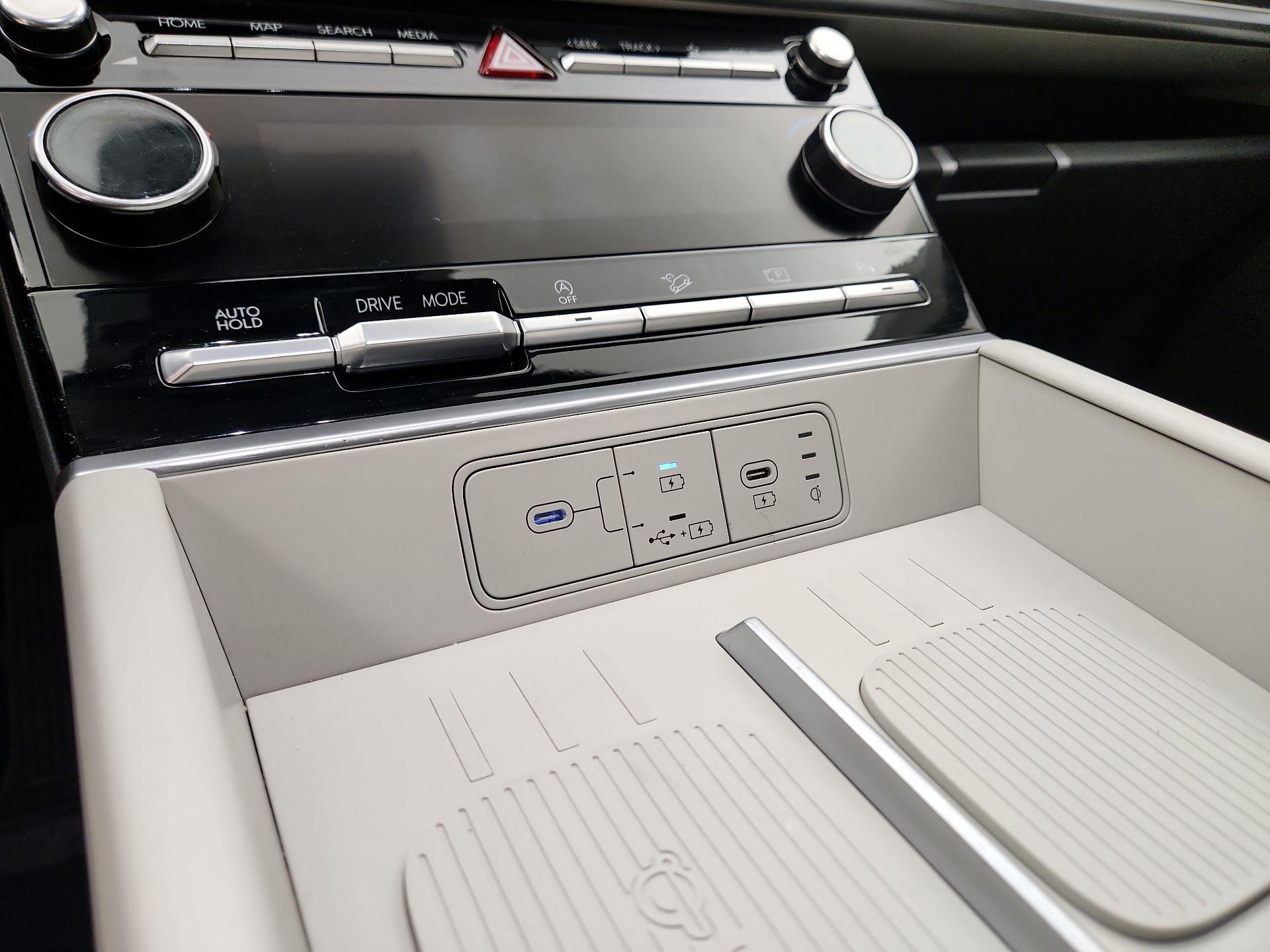 Thumbnail: 2025 Hyundai Santa Fe - 18